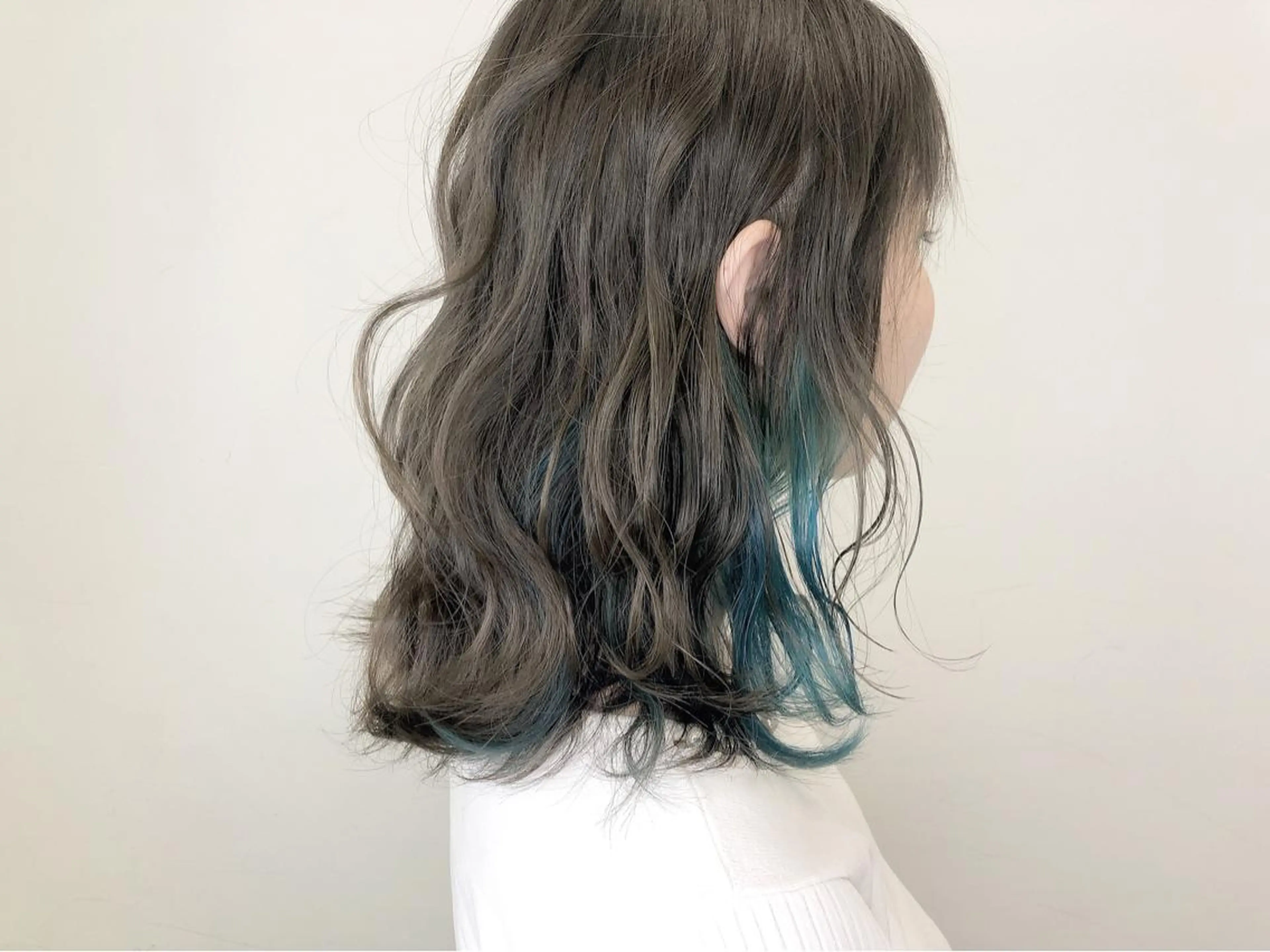 ミディアム ヘアカラー トリートメント メンズ レイヤー ウルフ 弓木啓輔のヘアスタイル