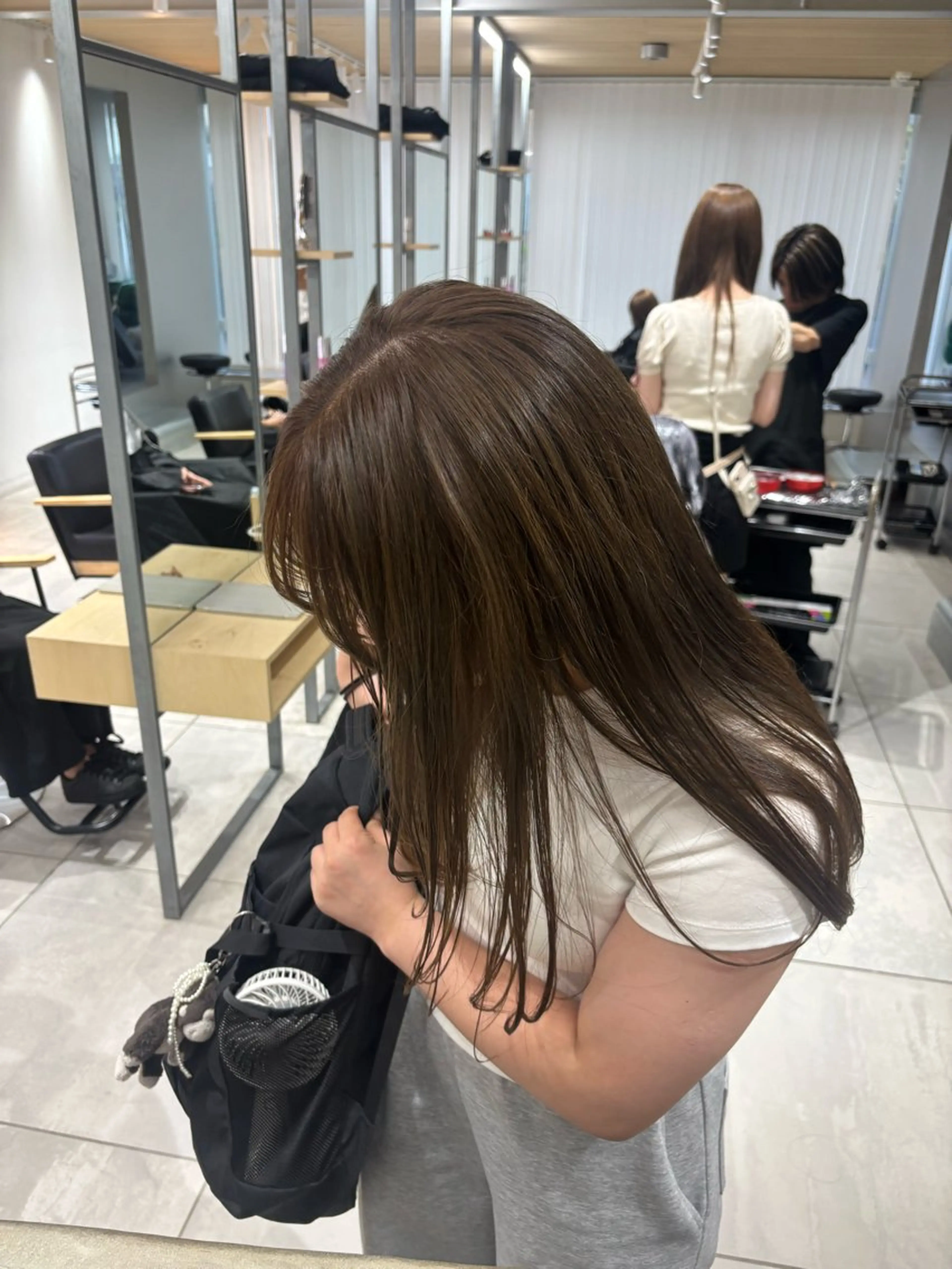 ロング カラー パーマ ヘアカラー ベージュ/グレージュ 🧸あやか/表参道のヘアスタイル