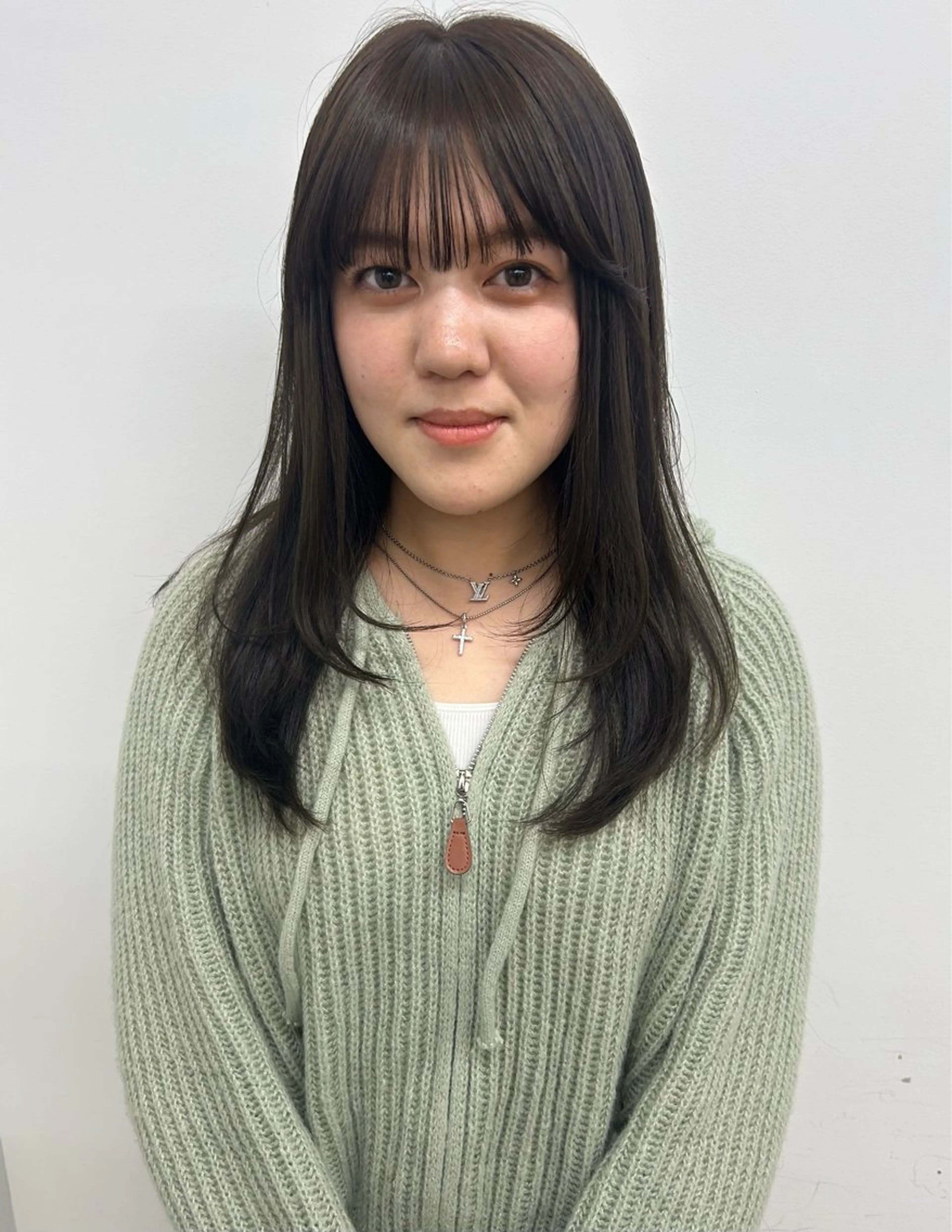 ミディアム ミディアムレイヤー レイヤーカット December渋谷所属・無料カットモデル募集 / 涼 乃のヘアスタイル