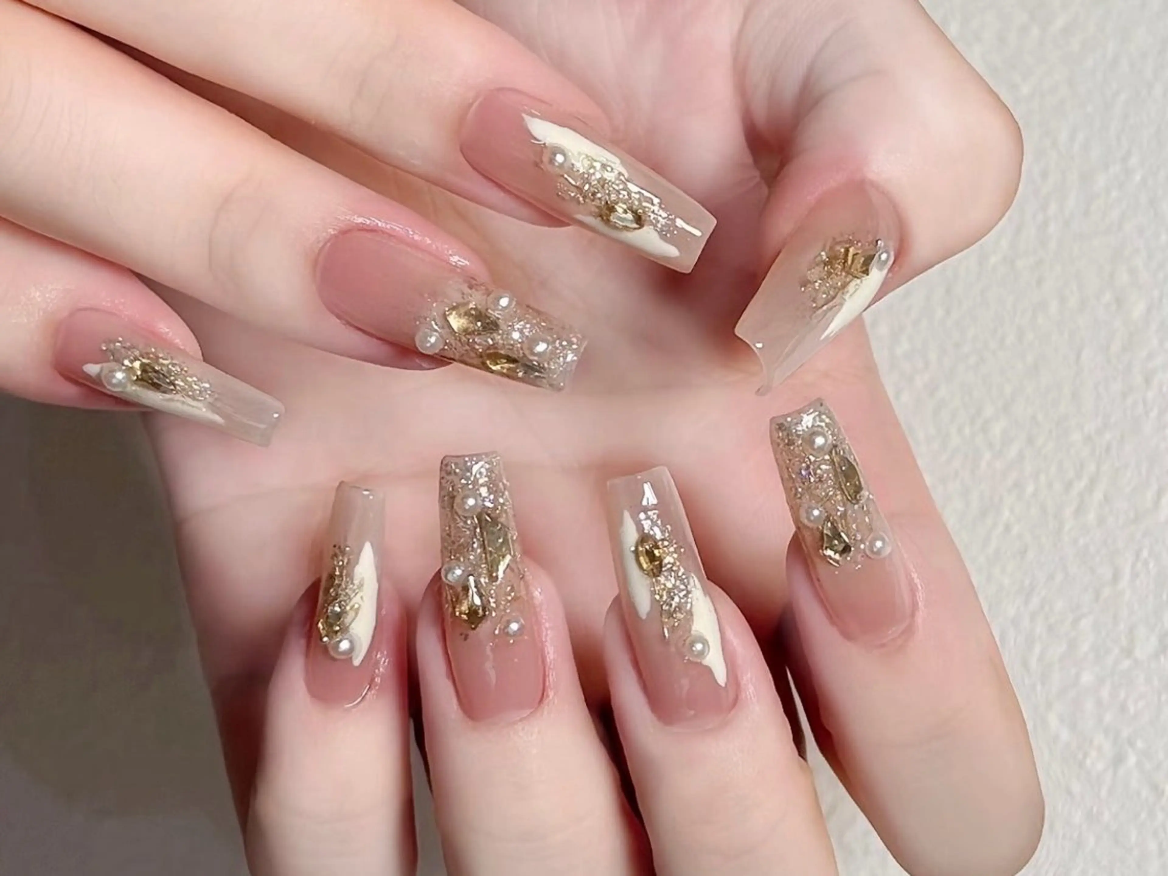 ネイル ストーンネイル ハンドネイル NARUMI nail*eyeのマツエク・マツパデザイン