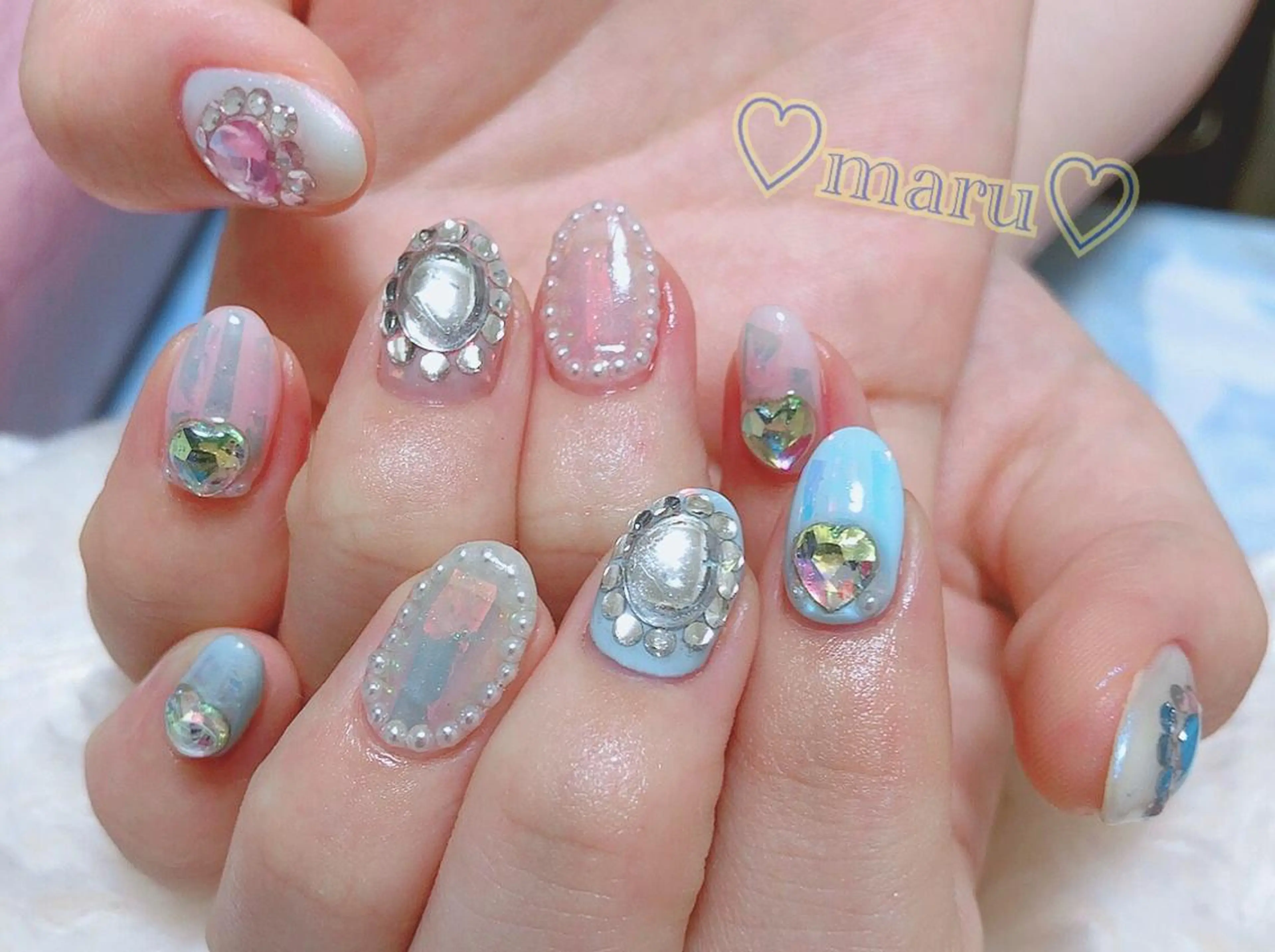 ネイル ハンドネイル フットネイル まるみ ♡のネイルデザイン