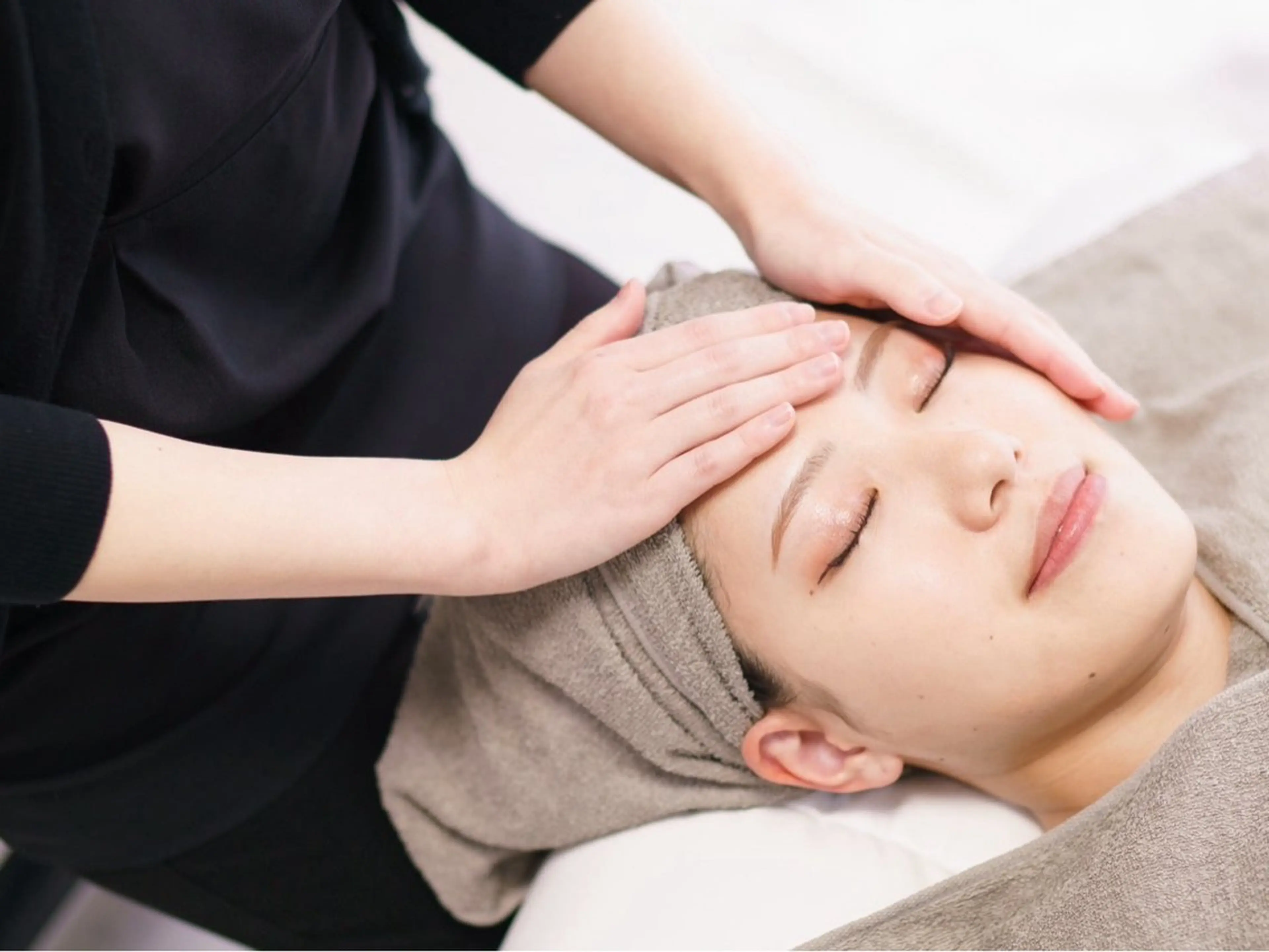 【最強美白ケア】シミ・くすみ・トラブル跡に集中美白ケアコースの写真