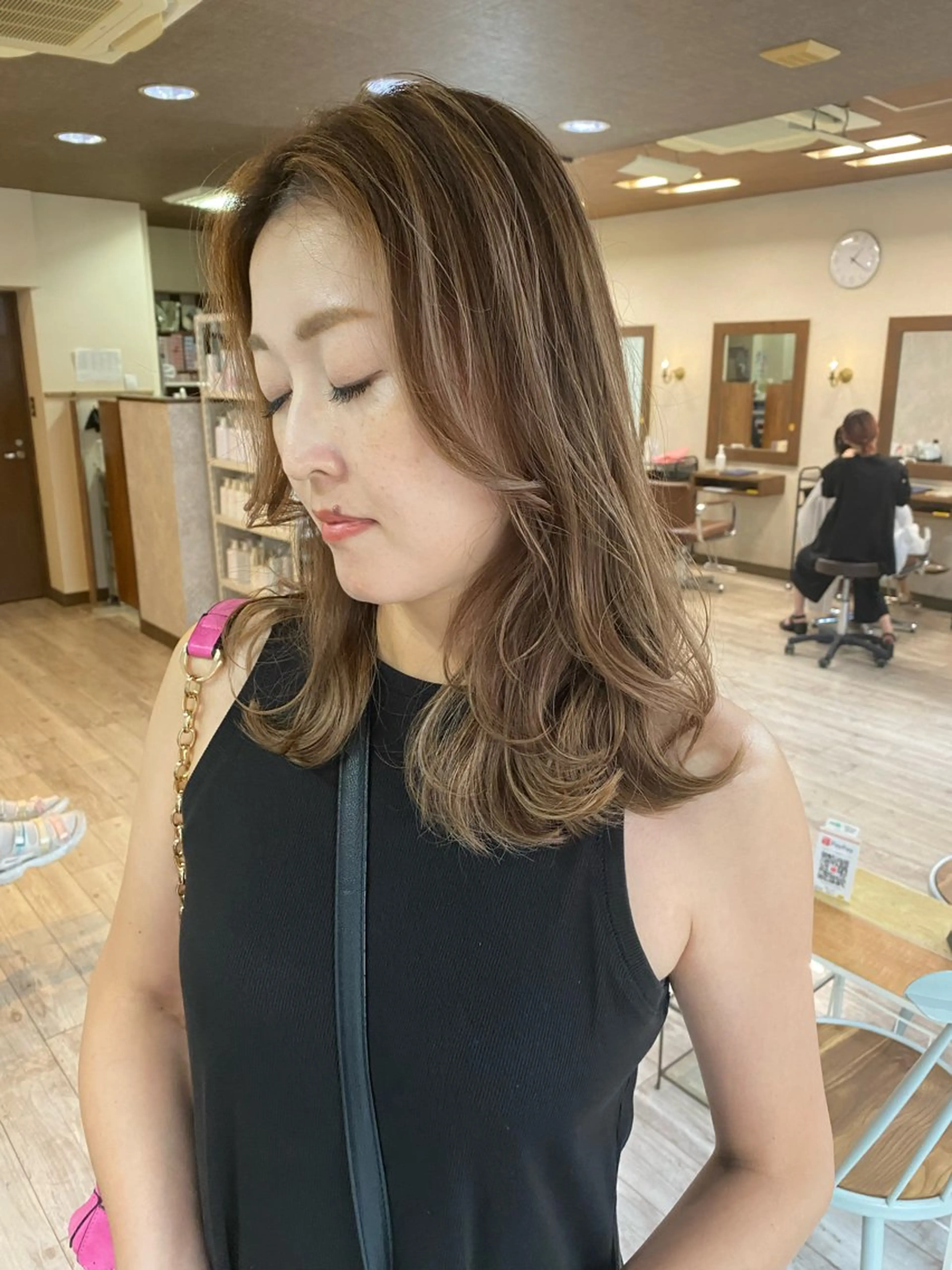 セミロング カラー ハイライトカラー ハイライト レイヤーカット カット ヘアカラー トリートメント 日比 貴大/ minim hairのヘアスタイル
