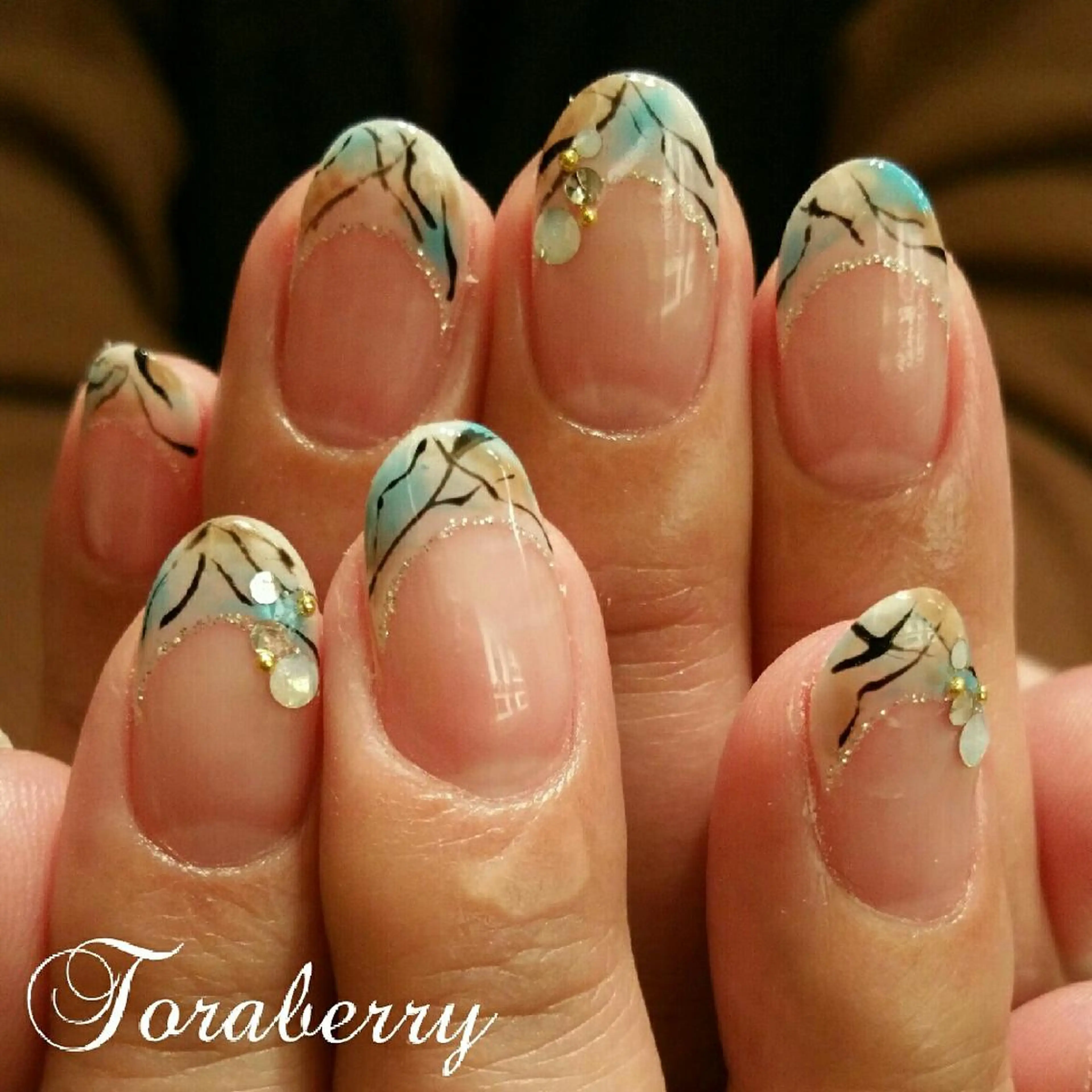 ネイル フレンチネイル 持ち込み ネイリスト なつみのネイルデザイン