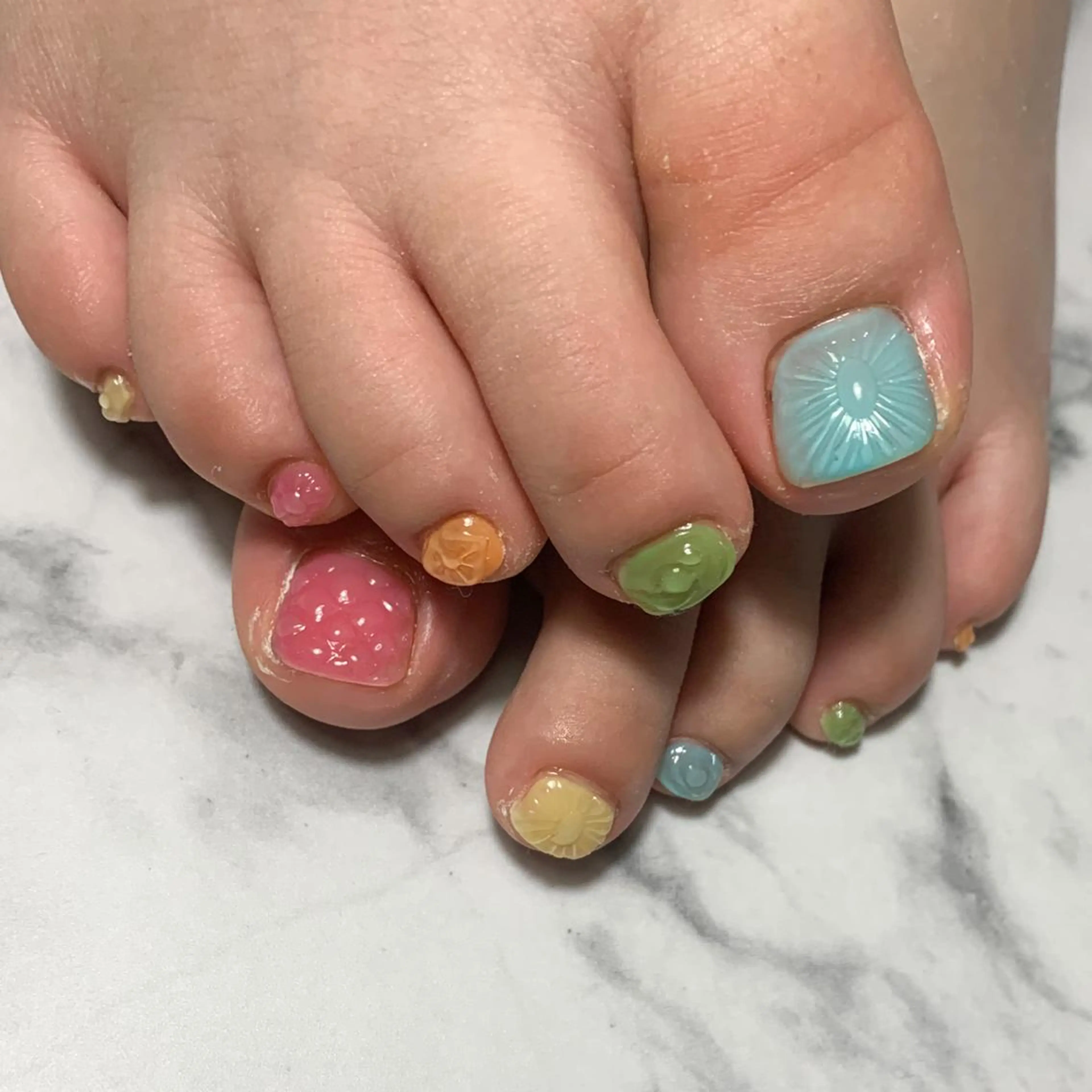 ネイル フットネイル FIORITURA aiのネイルデザイン