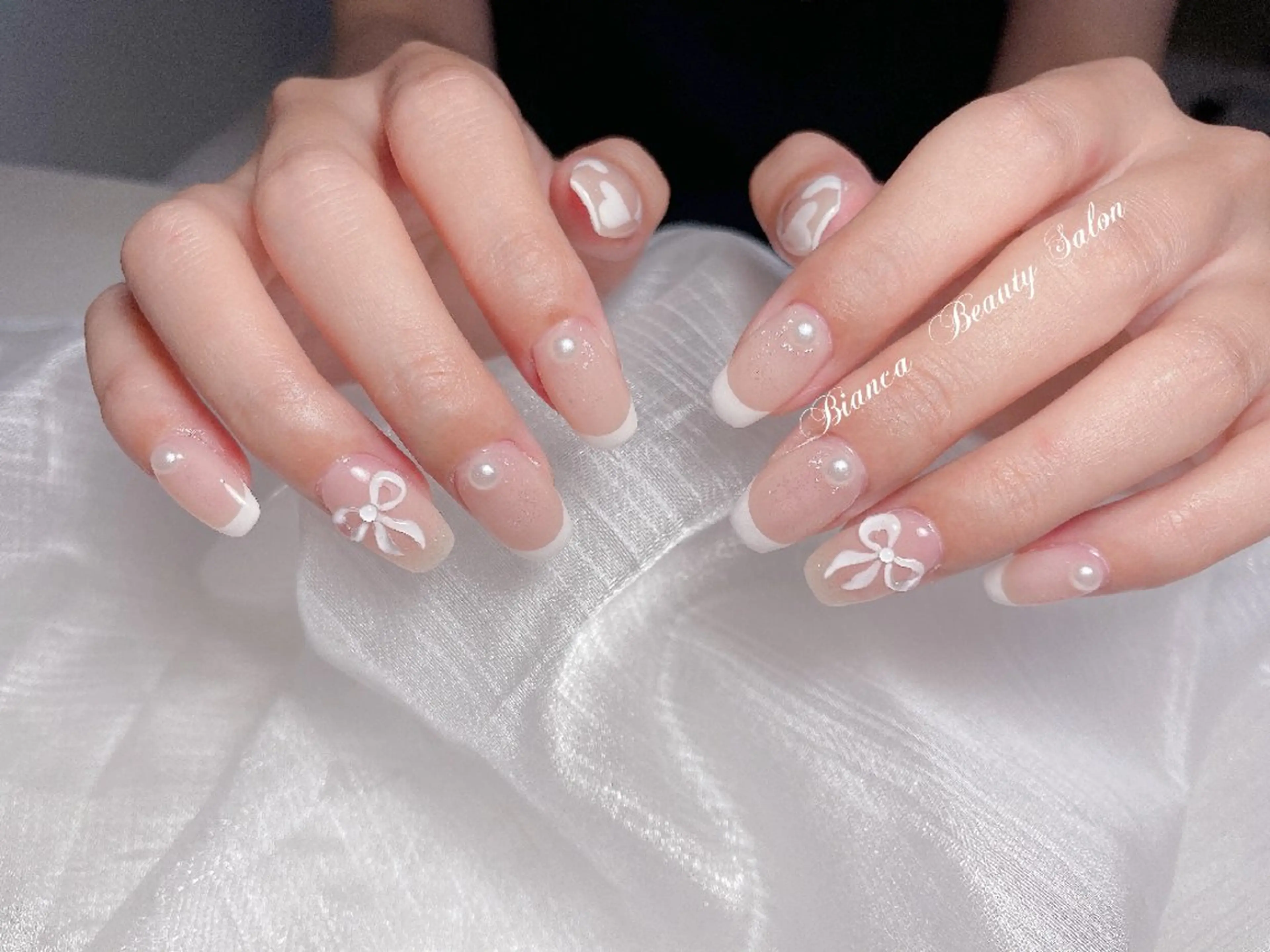 ネイル アートネイル フレンチネイル リボン Bianca 大山のネイルデザイン