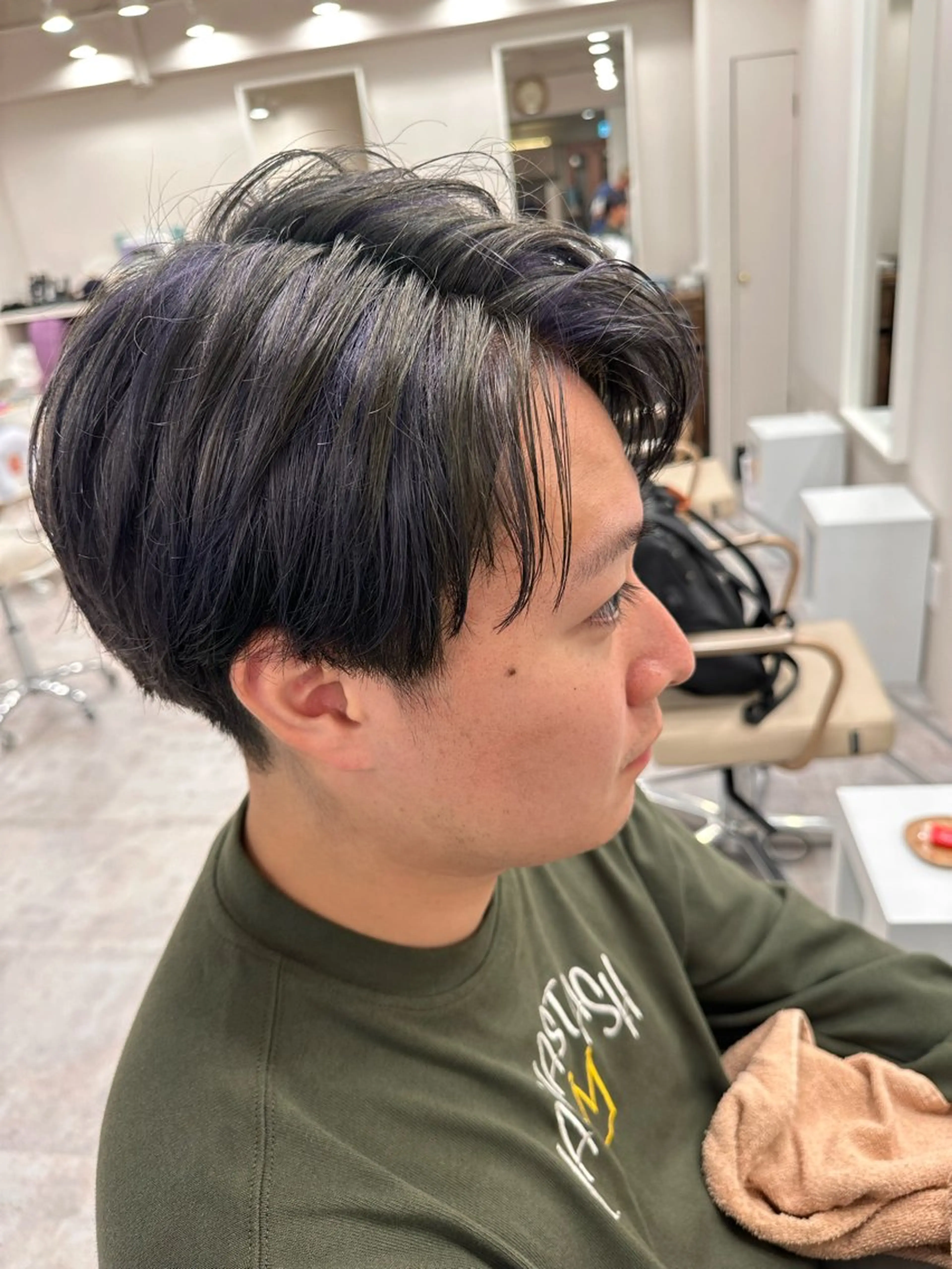 カラー デザインカラー カット ヘアカラー ボブ、レイヤー、 ハイトーン、古淵のヘアスタイル