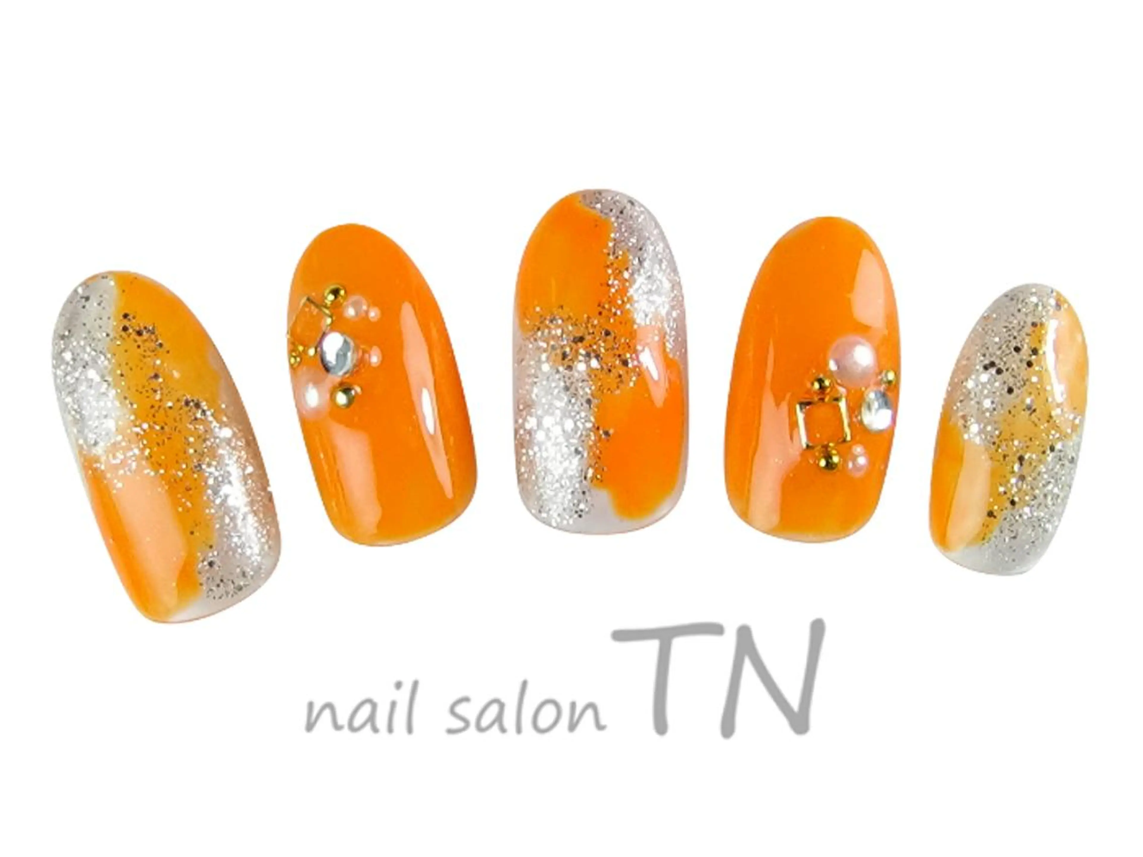 ネイル 寺嶋 ひなのネイルデザイン