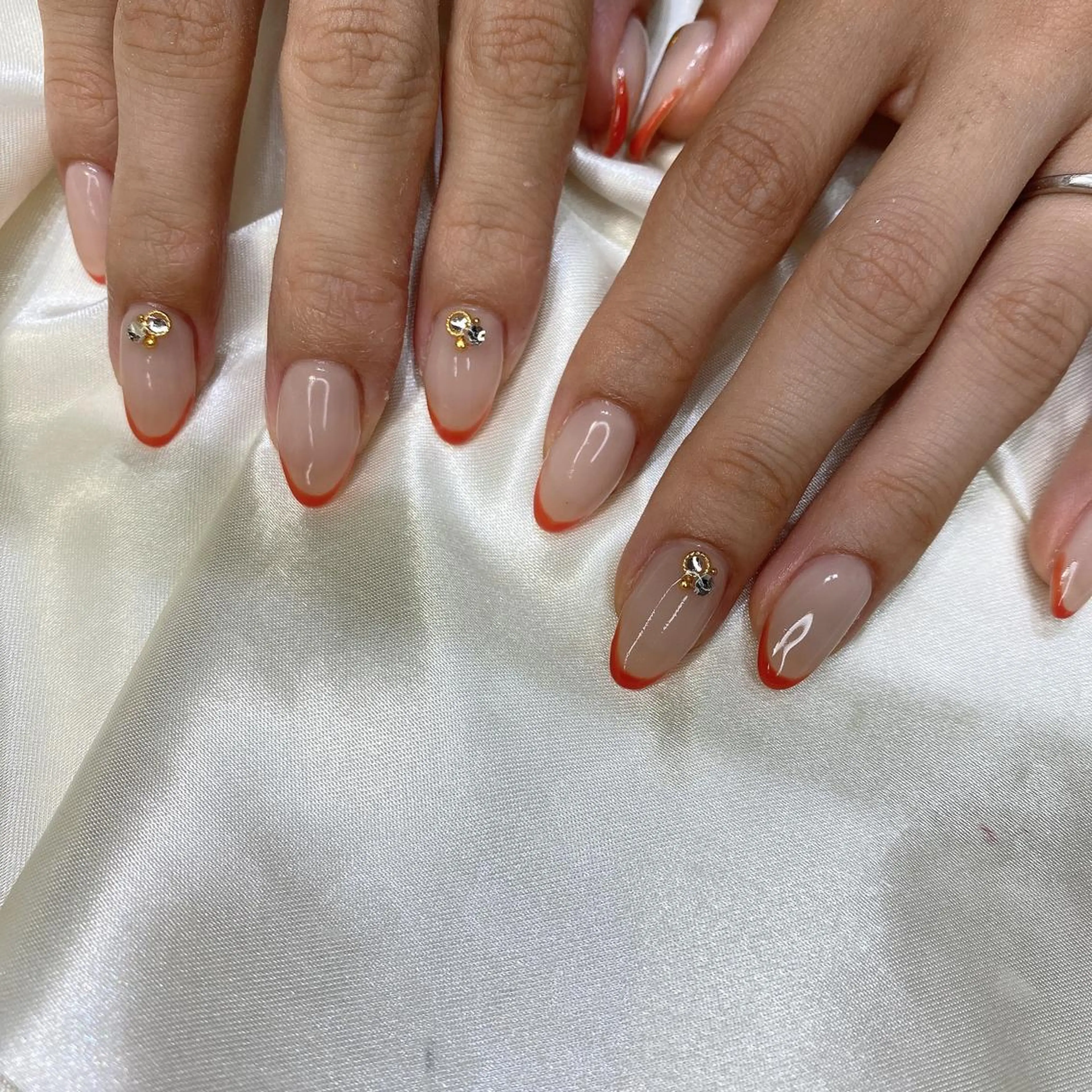 ネイル ハンドネイル 西岡 杏のネイルデザイン