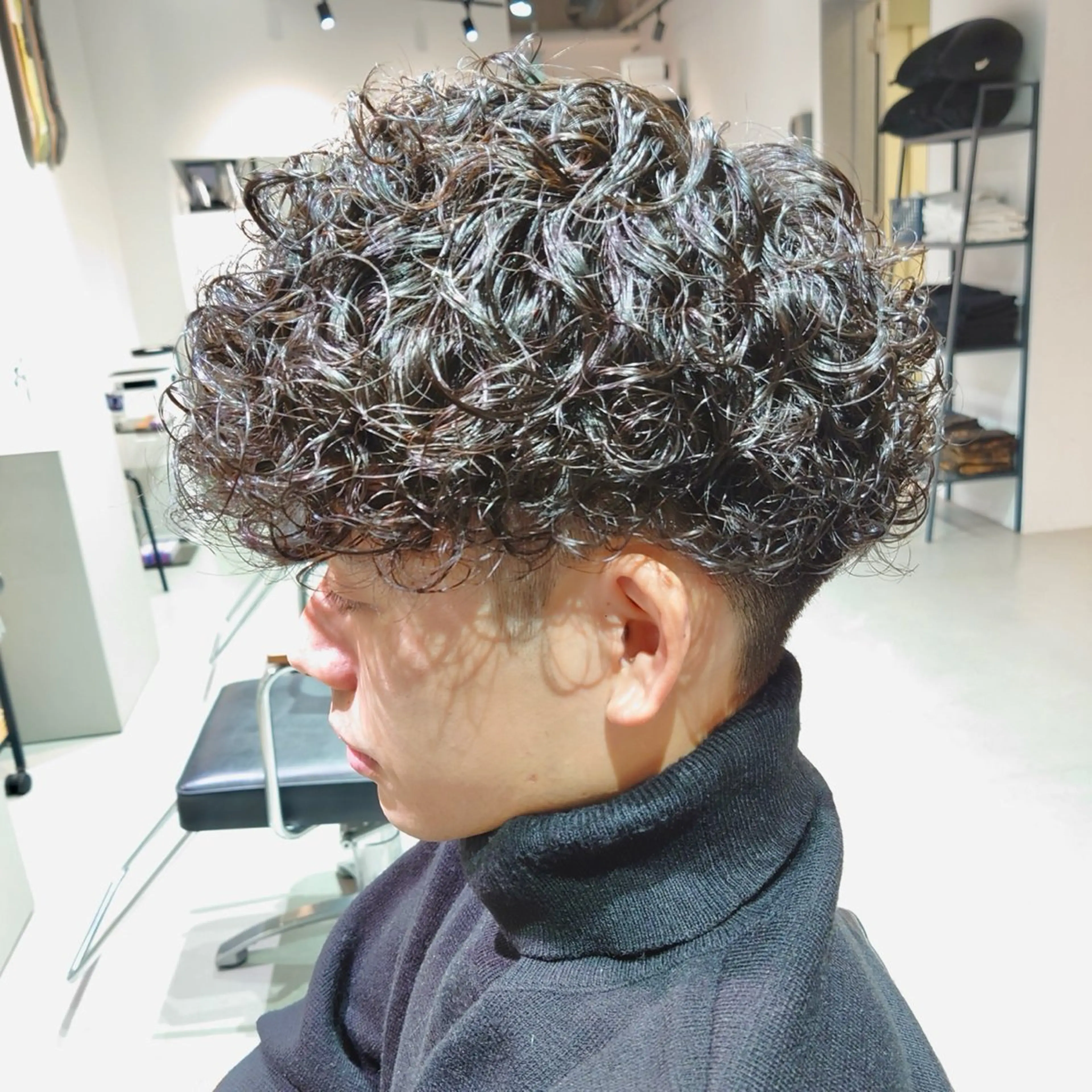 ショート パーマ メンズ iss所属・メンズ/パーマ特化 /波巻き/林洋平のヘアスタイル