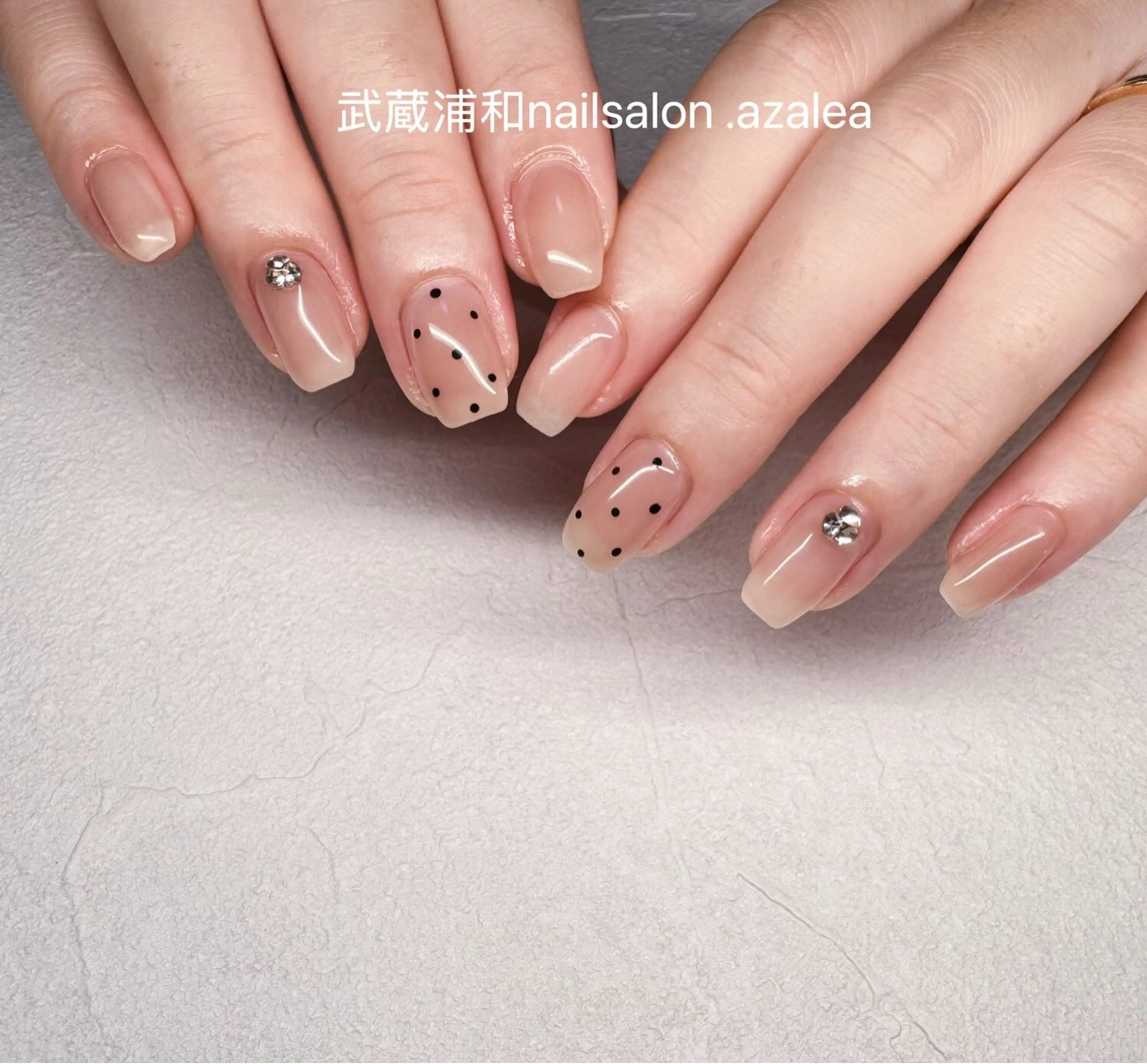 ネイル ハンドネイル R inのネイルデザイン