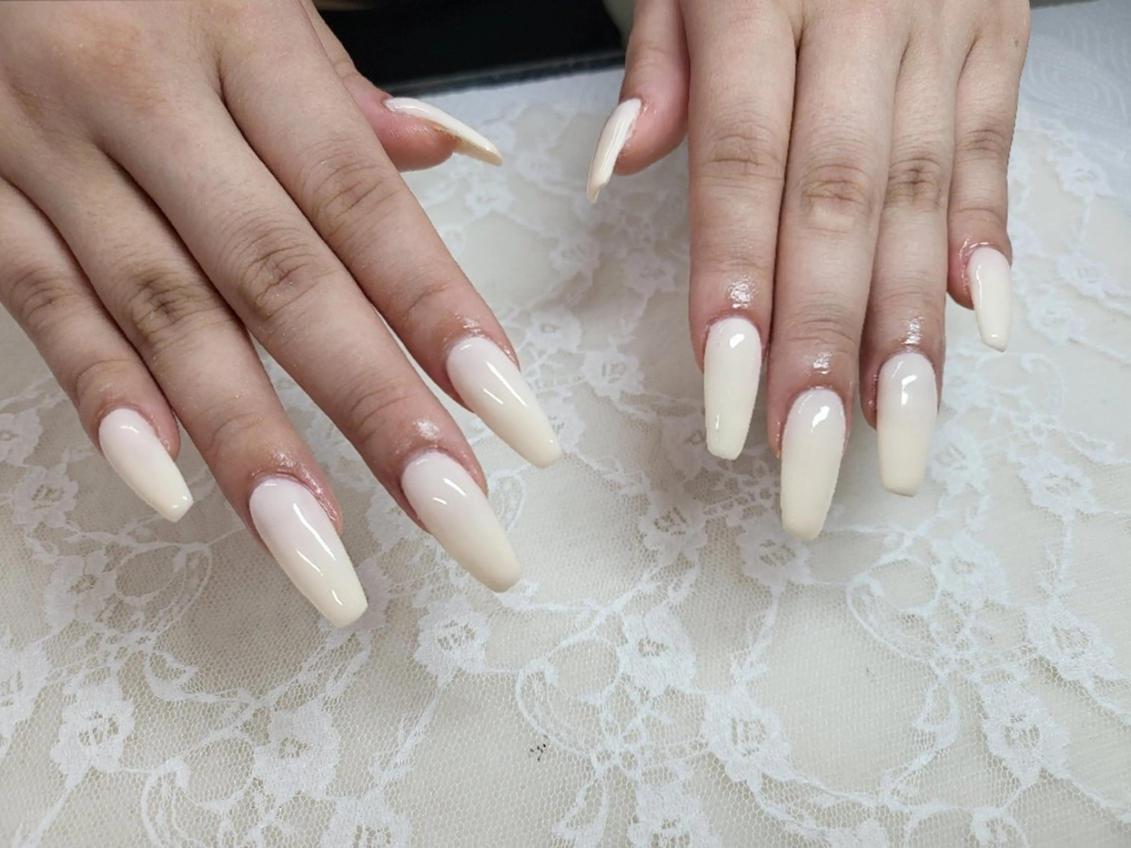 ネイル 長さ出し ハンドネイル 心斎橋Salon Epokkuのネイルデザイン