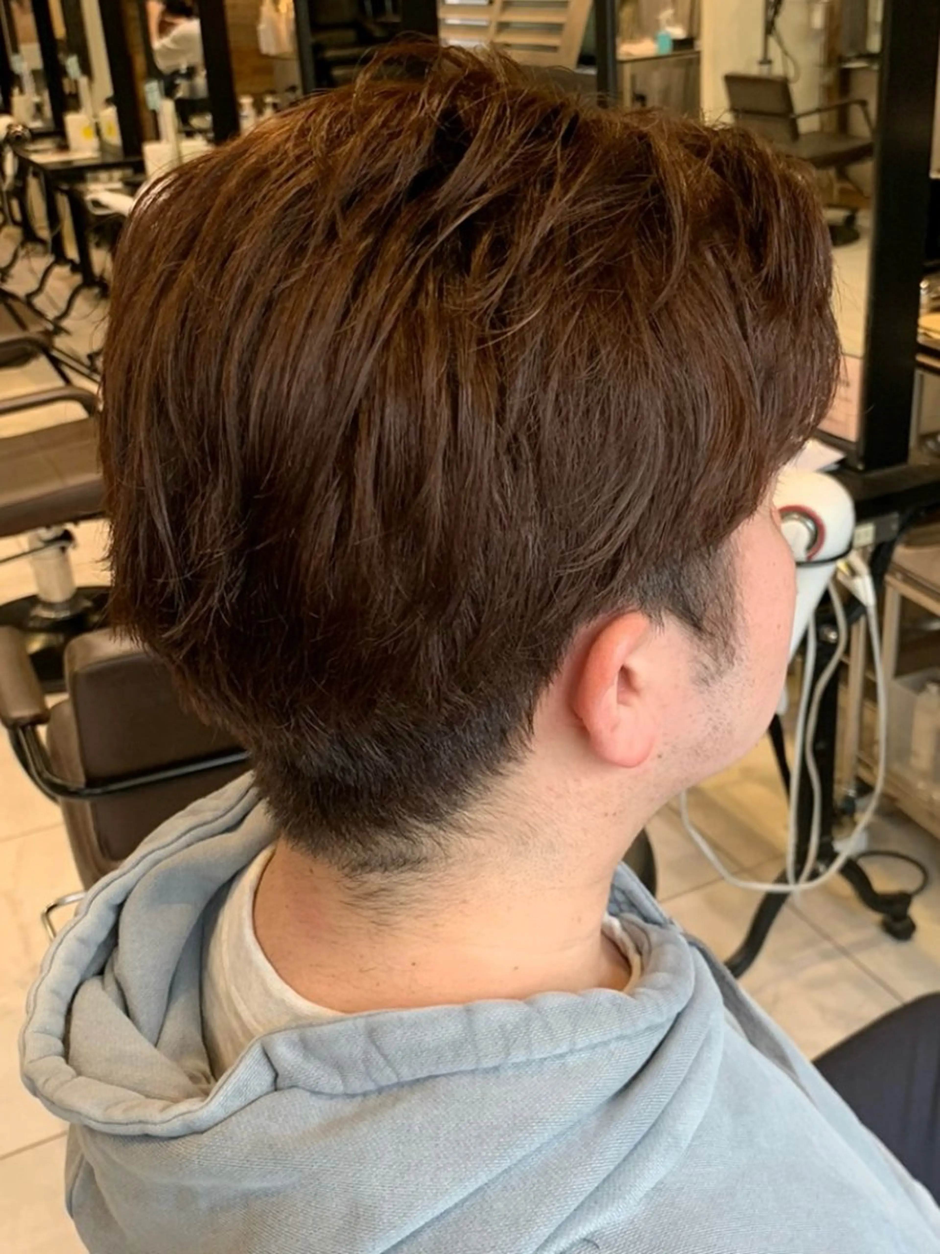 カラー メンズ Momo/海外ヘア /レイヤー/艶カラーのヘアスタイル