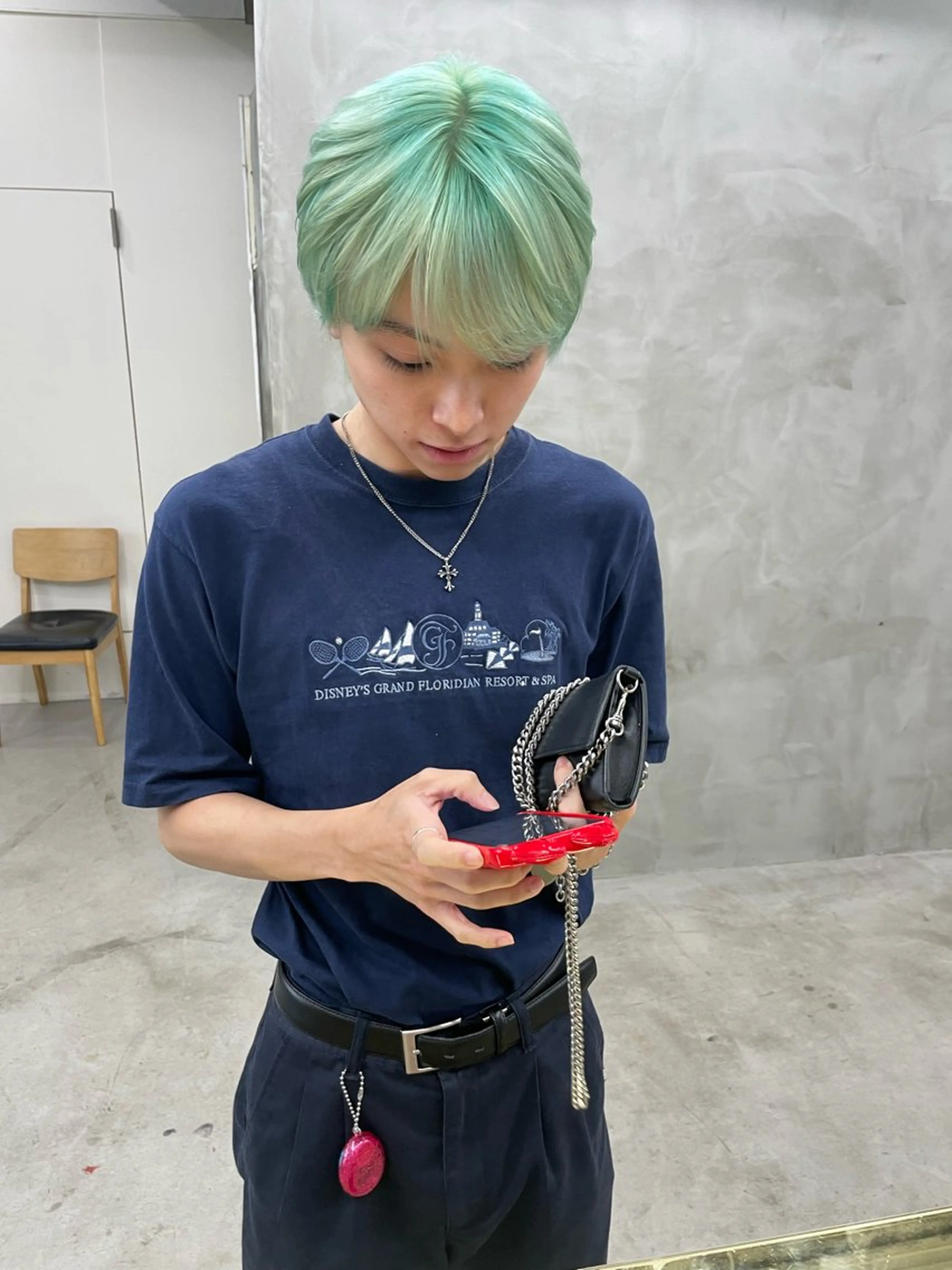 ショート カラー メンズ メンズハイトーン ダブルカラー ハイトーンカラー ヘアカラー トリートメント スパイラルパーマ 🌐hina⭐️のヘアスタイル