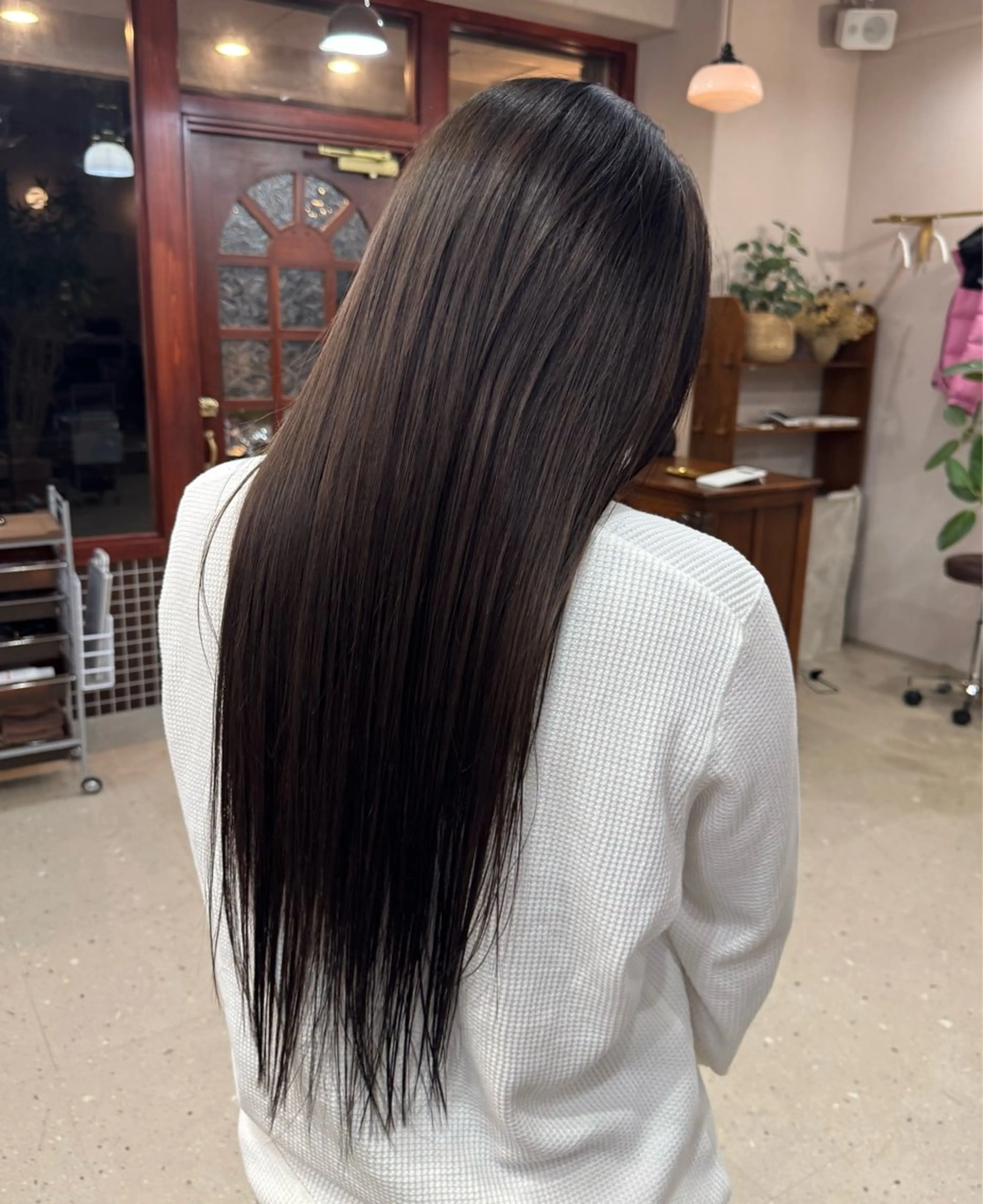 カラー KAREN .のヘアスタイル