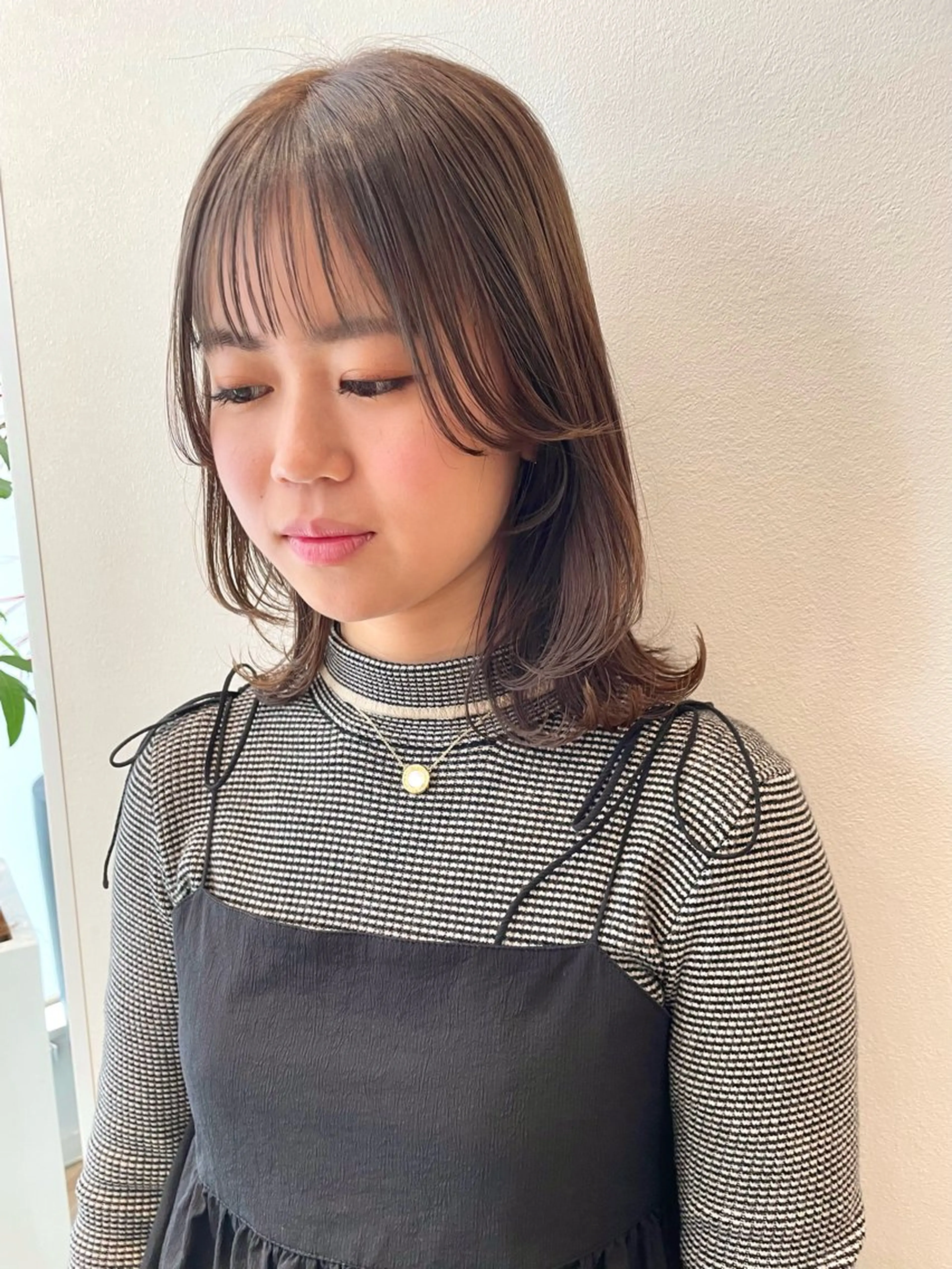 セミロング カラー ベージュカラー オリーブベージュ レイヤーカット BELLA/天王寺/ 似合わせ/木浦心のヘアスタイル