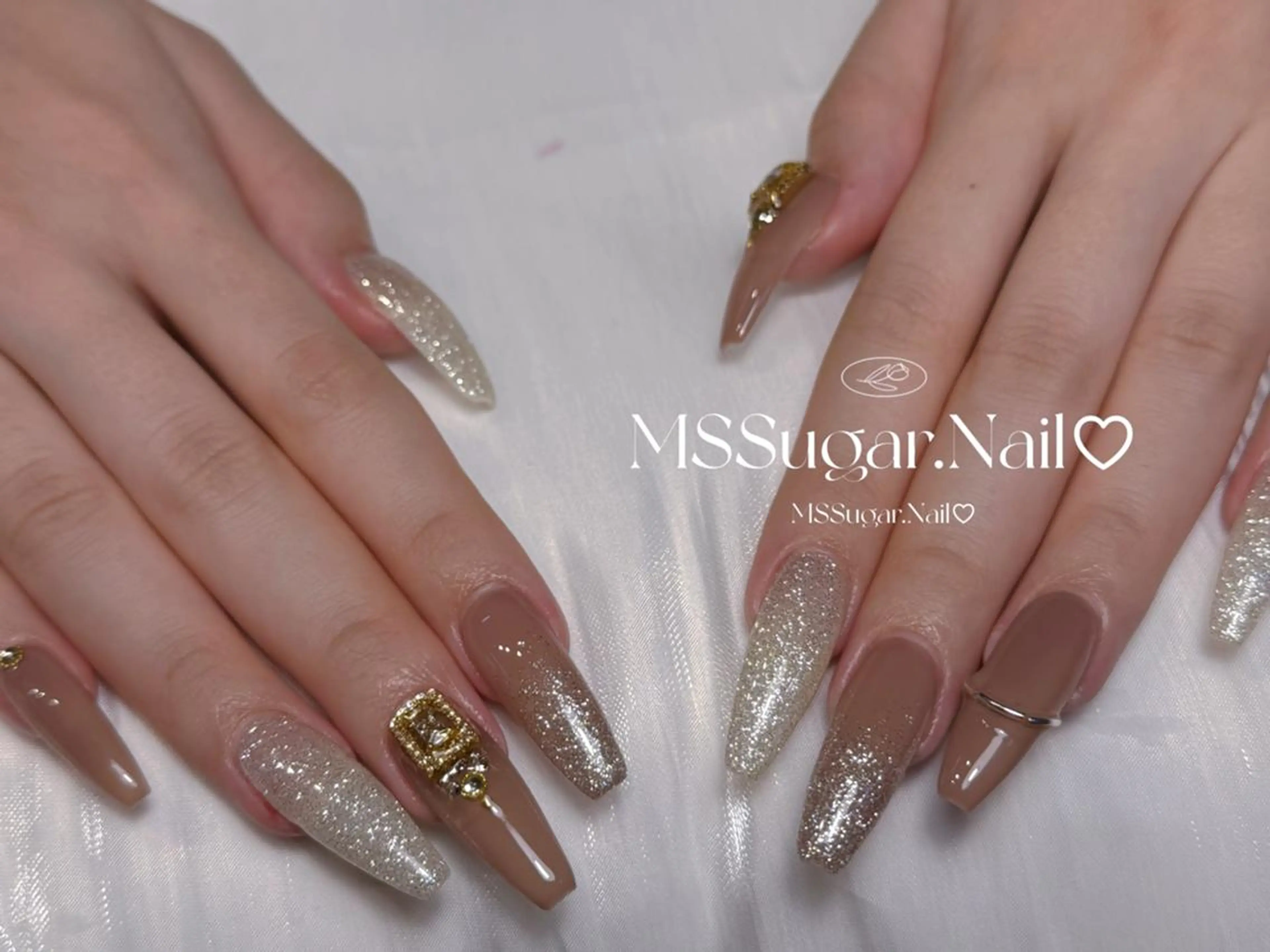 ネイル ハロウィン ロングネイル マグネットネイル スカルプネイル ネイルチップ ハンドネイル Mss ALICEのネイルデザイン