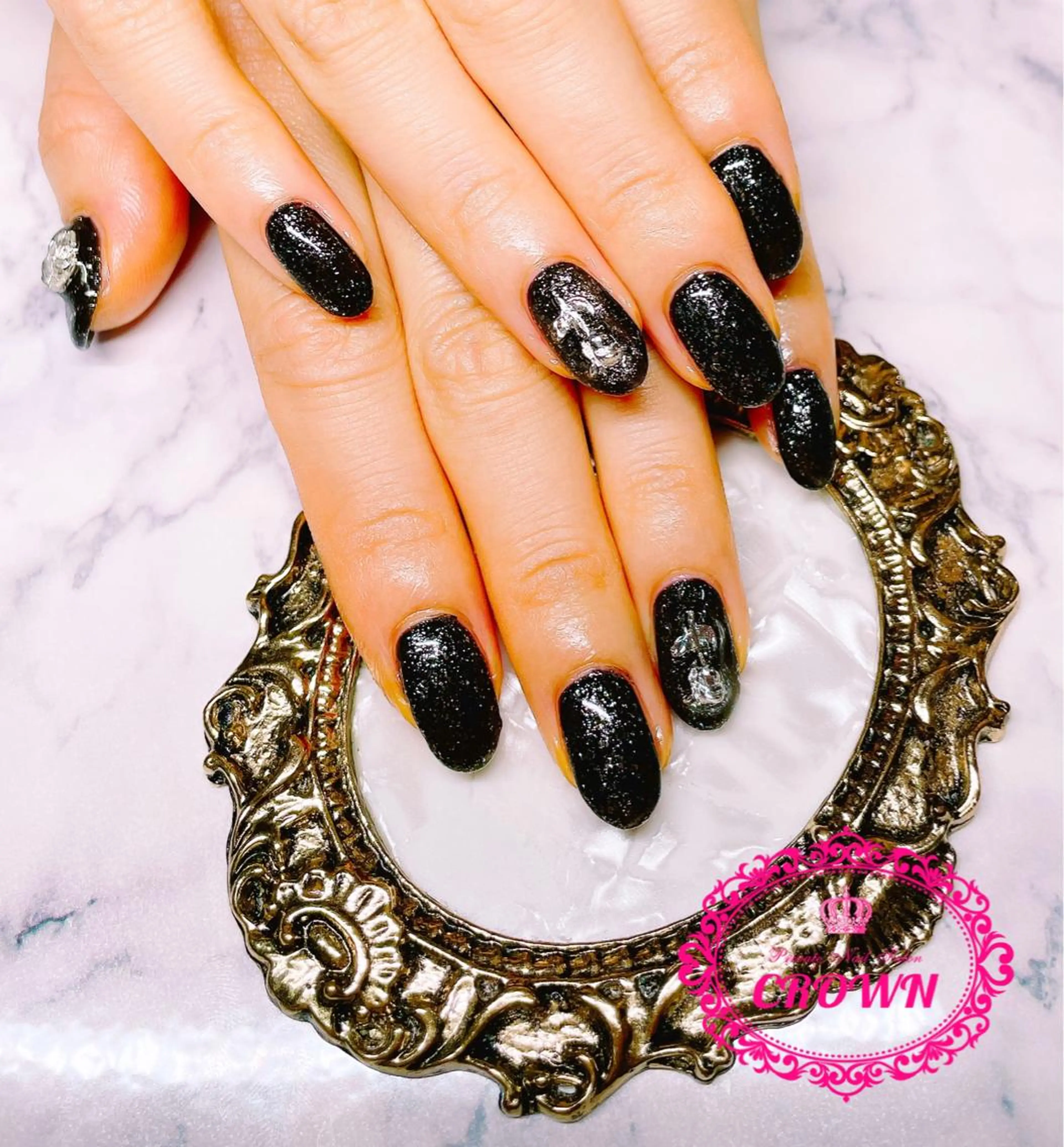 ネイル ハンドネイル CROWN プライベートサロンのネイルデザイン