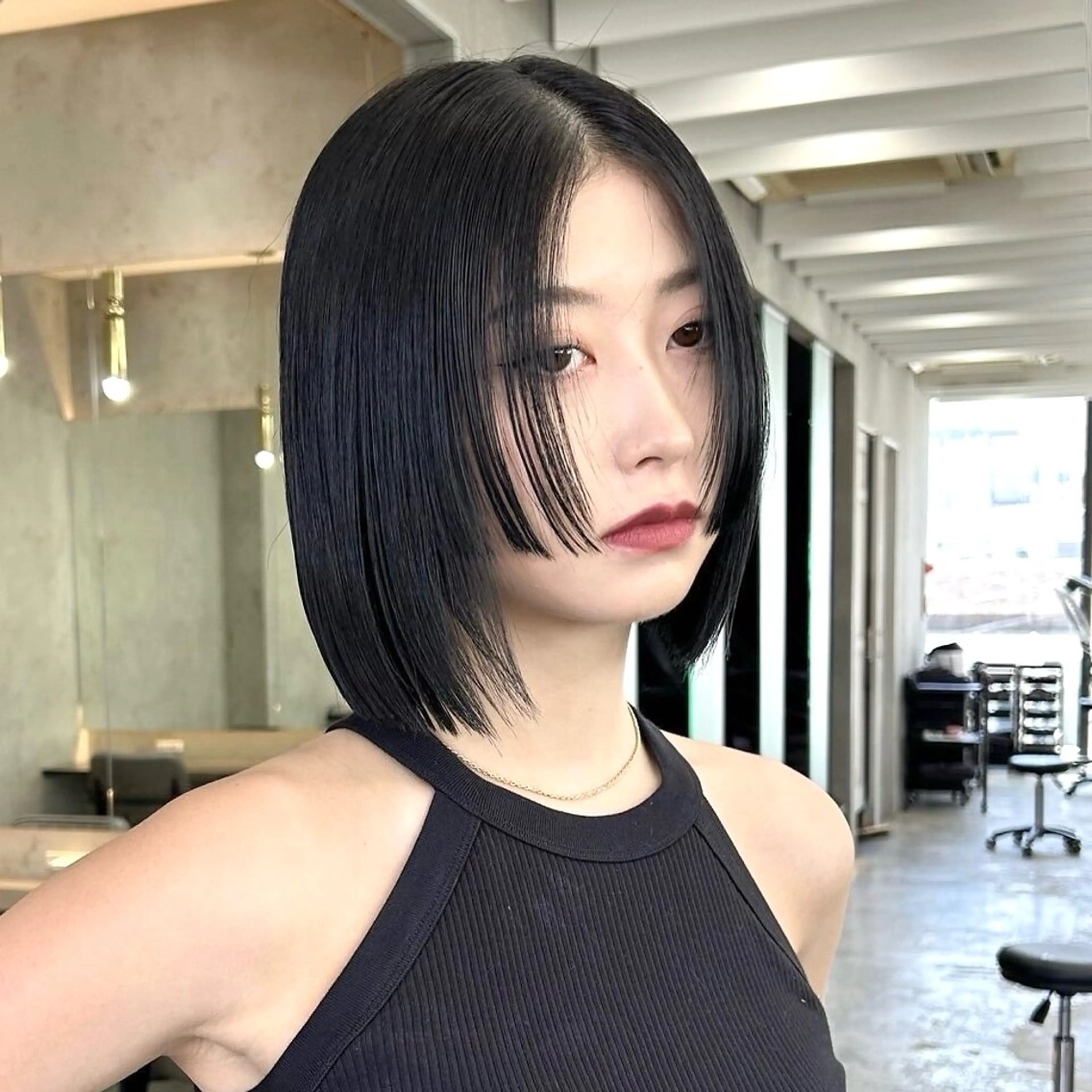 ミディアム カラー ショートボブ ミディアムパーマ バレイヤージュ ベージュカラー ブリーチ カット トリートメント 新宿/髪質改善/ボブ 韓国レイヤー大重聖斗のヘアスタイル