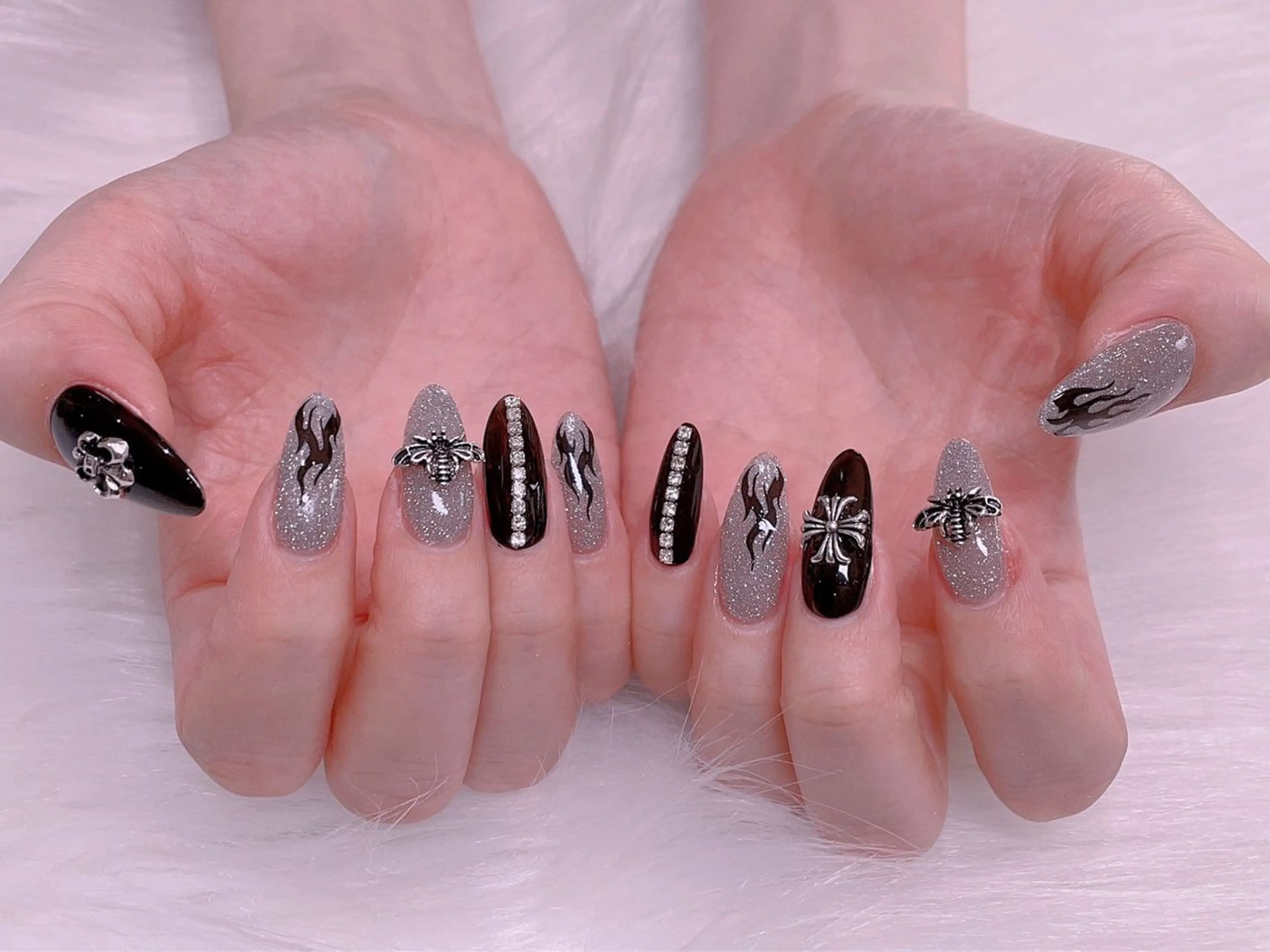 ネイル オーロラネイル フットネイル 韓国ネイル ラメ(グリッター) ラメグラデーション Luna nail salon新小岩のネイルデザイン