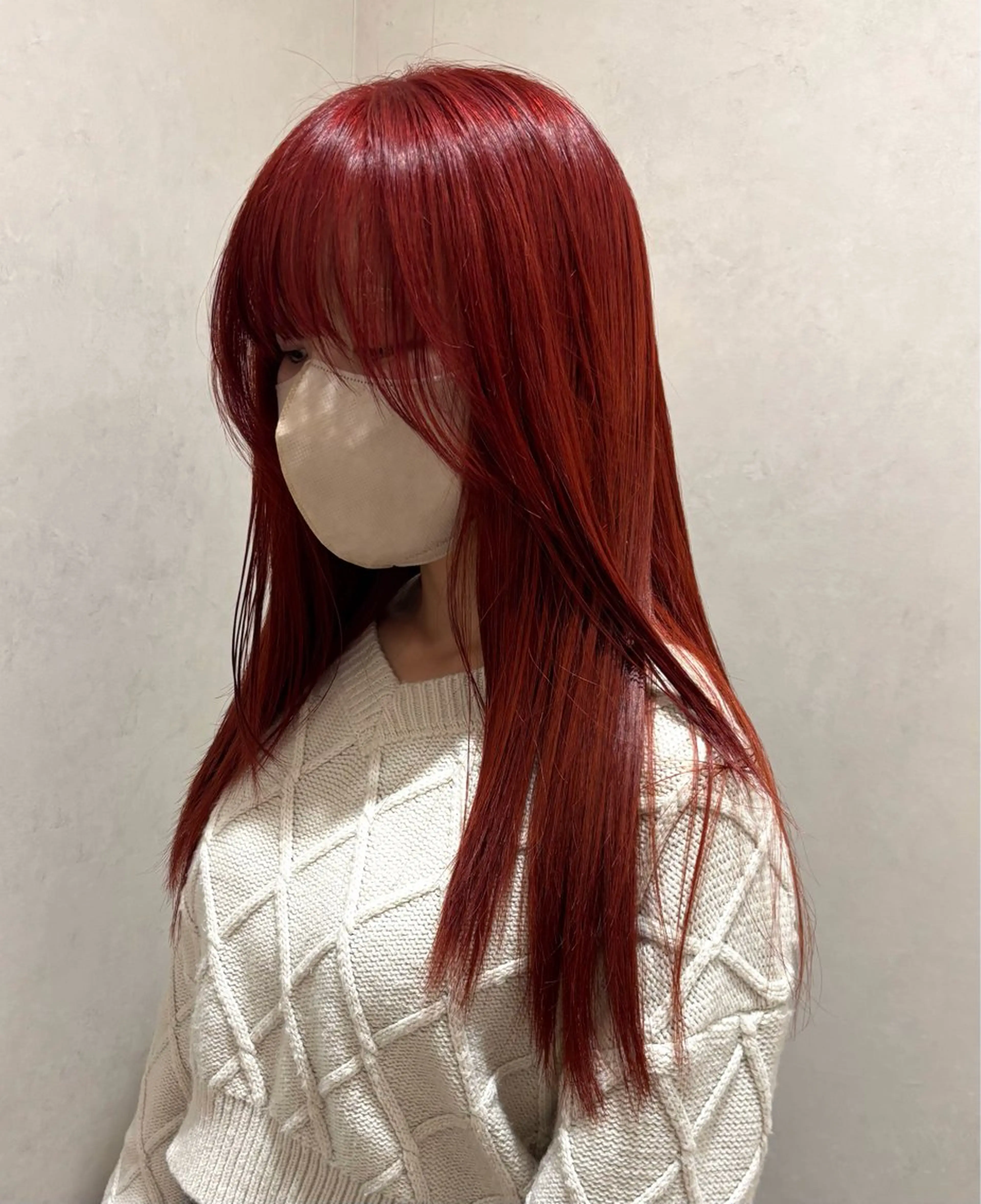 ロング 響　インナーカラー イヤリングカラーのヘアスタイル