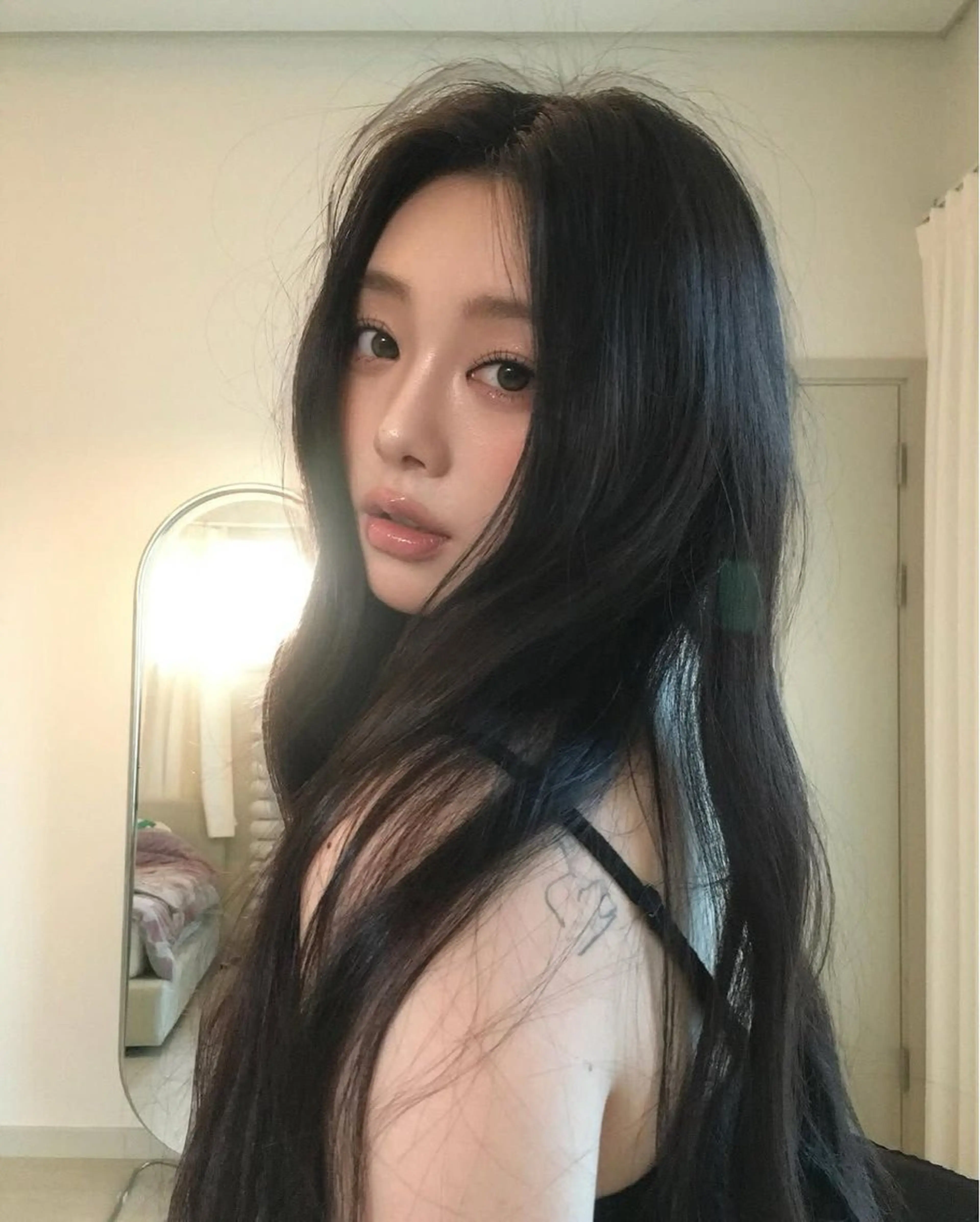 ロング カラー カット ヘアカラー 韓国風暗髪ヘア🤍 🫧MIREIのヘアスタイル