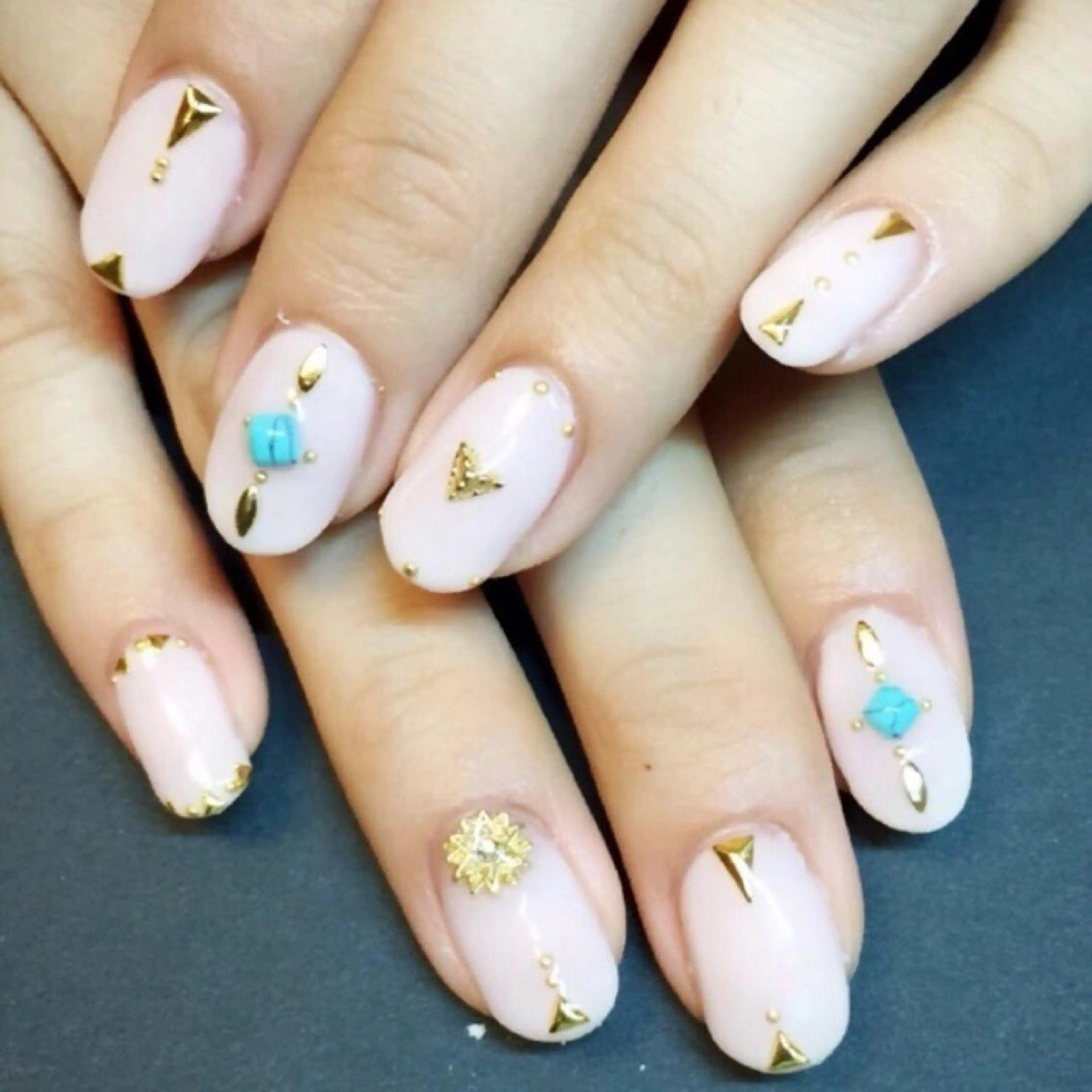 ネイル アートネイル 安藤 Charlotteのネイルデザイン