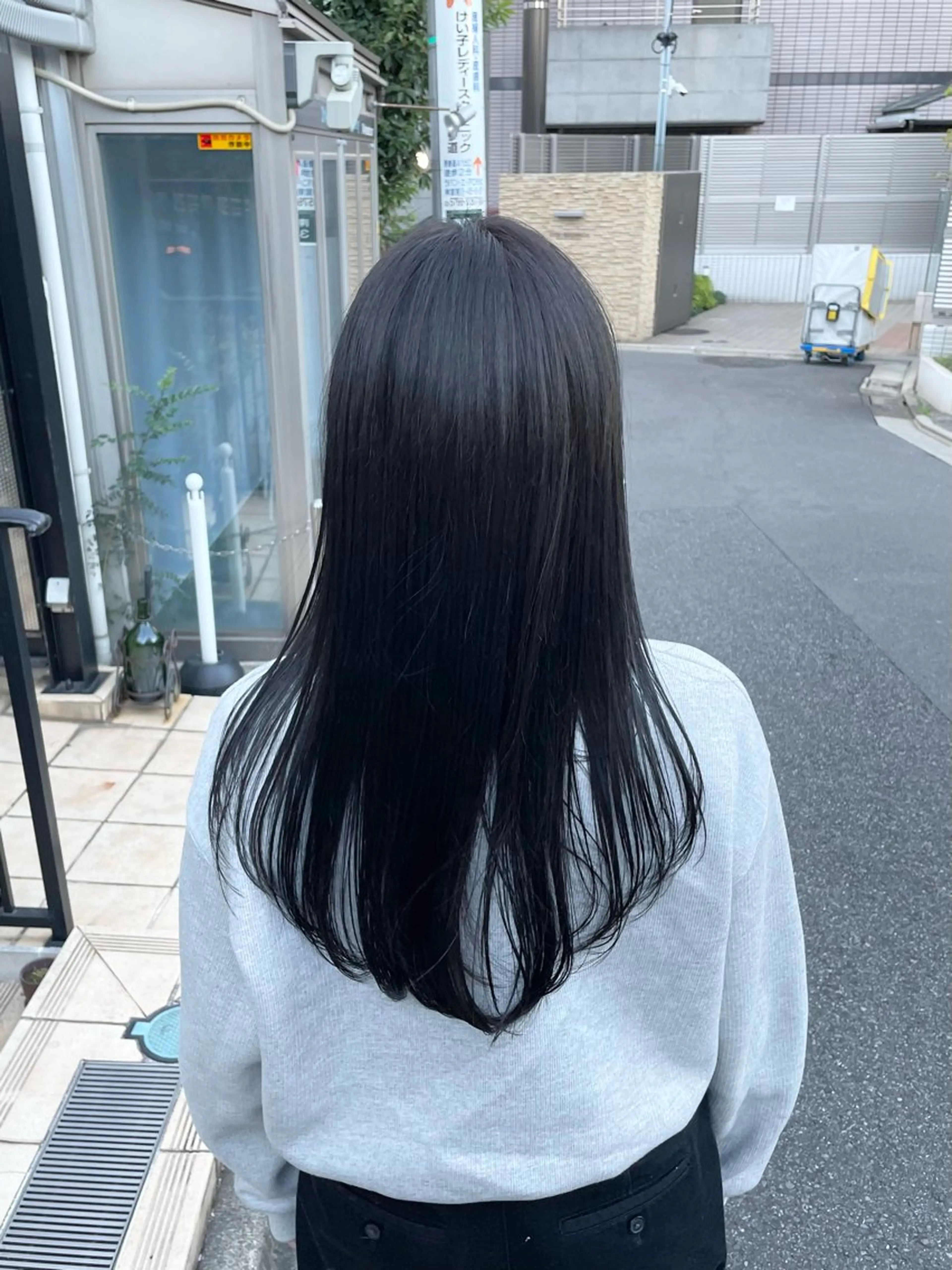 ロング カラー パーマ 透明感カラー グレージュ オリーブグレージュ オリーブグレー 髪質改善 【お洒落パーマ】 Elme　肥塚康汰郎のヘアスタイル