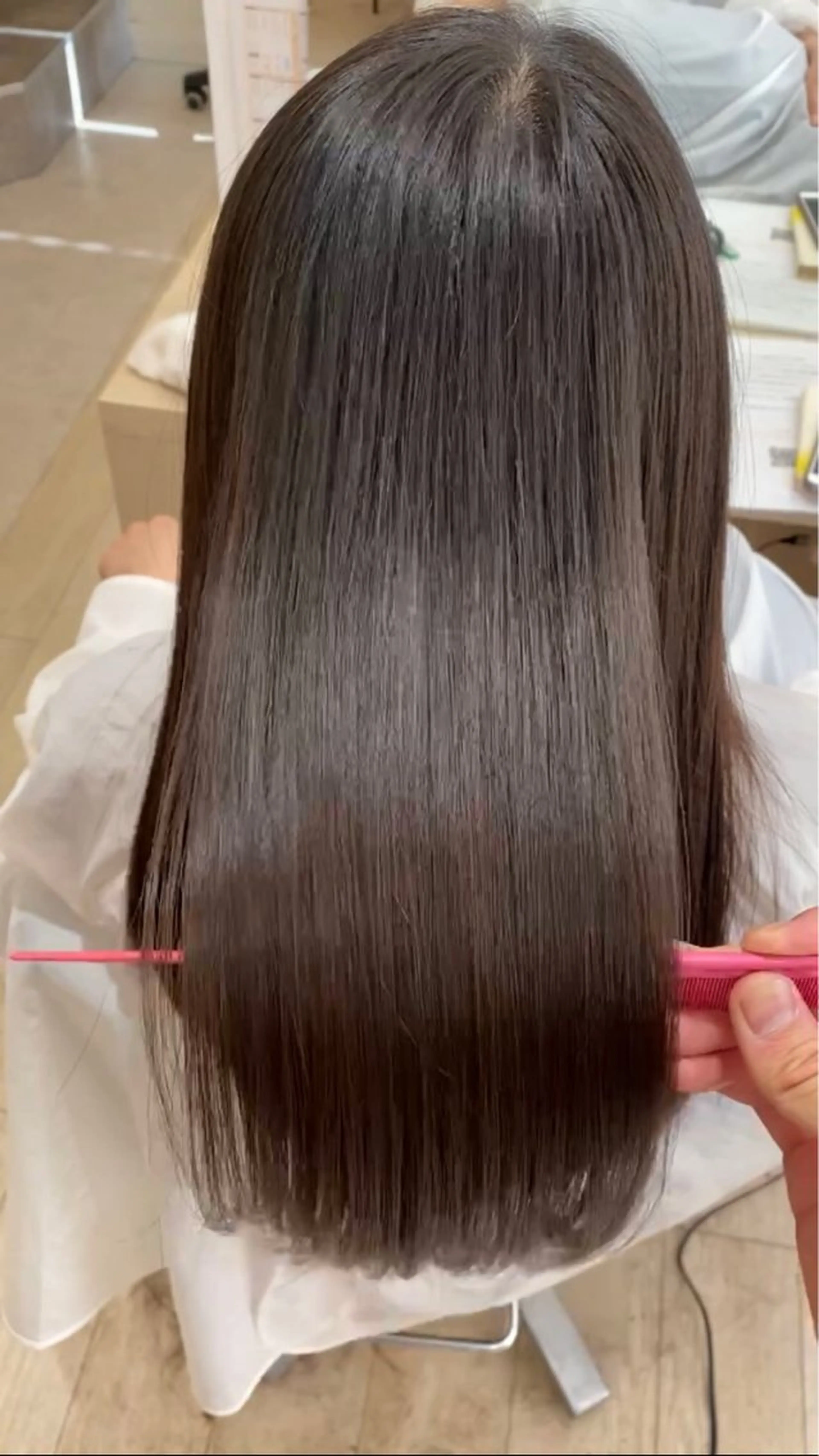 ロング くせ毛 髪質改善 縮毛矯正 トリートメント 酸性ストレート 川元 雄貴のヘアスタイル