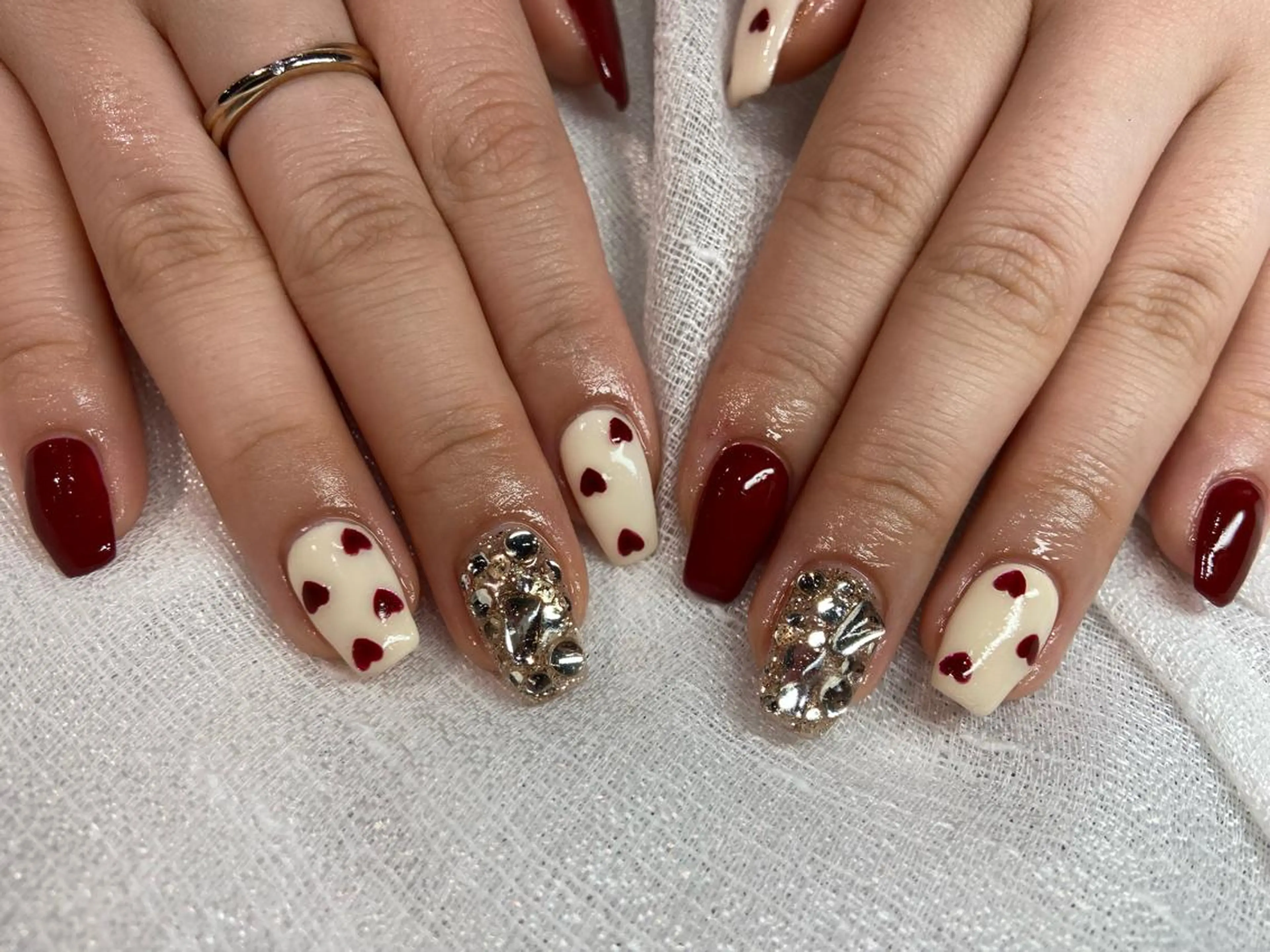 ネイル バレンタイン 🧸プルエクステ❤︎ ネイルKAO🧸のヘアスタイル