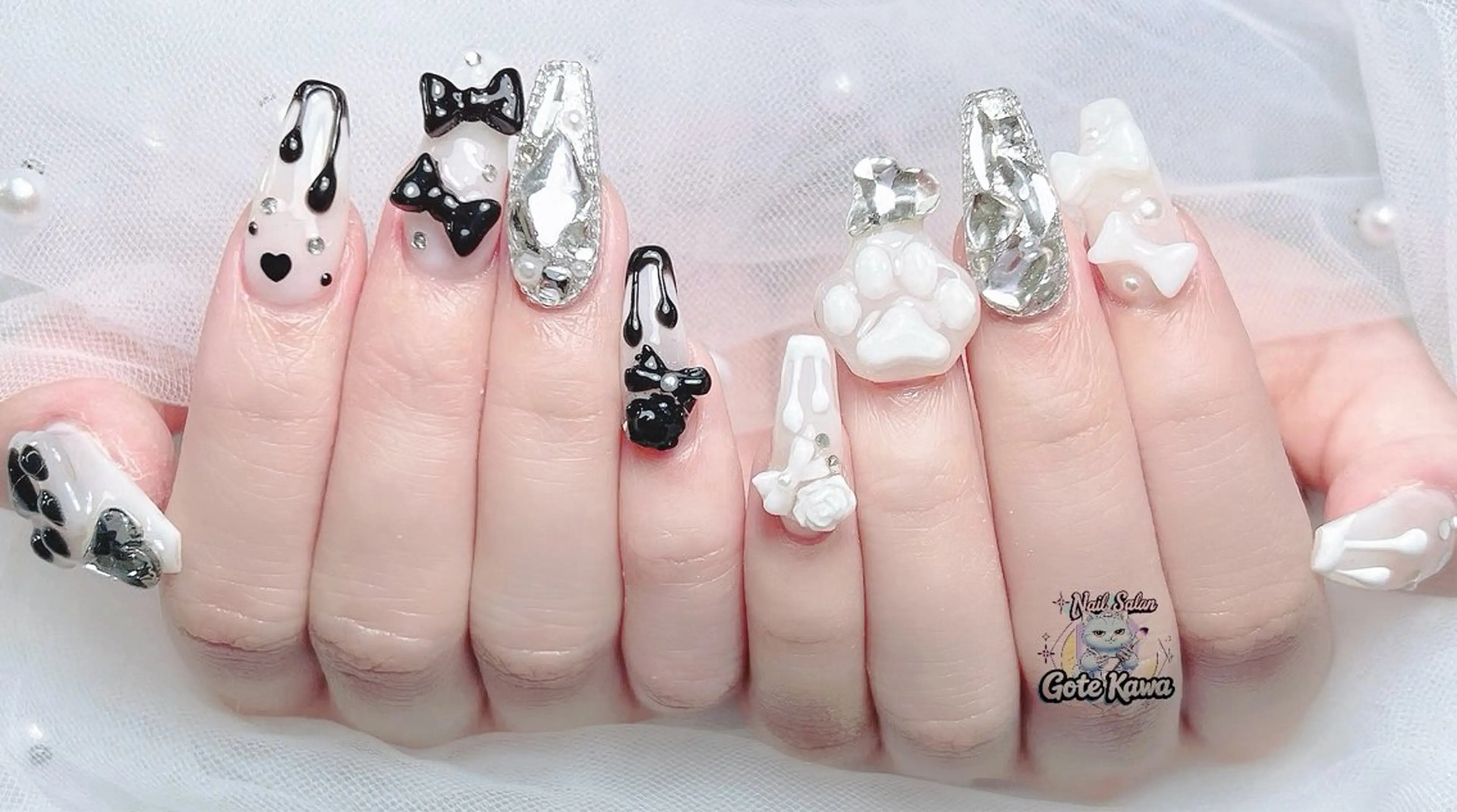 ネイル アートネイル キラキラネイル スカルプネイル ハンドネイル ハンドケア GOTE KAWA Nail Salon(ゴテかわ)所属・Gote Kawa nail salonのネイルデザイン