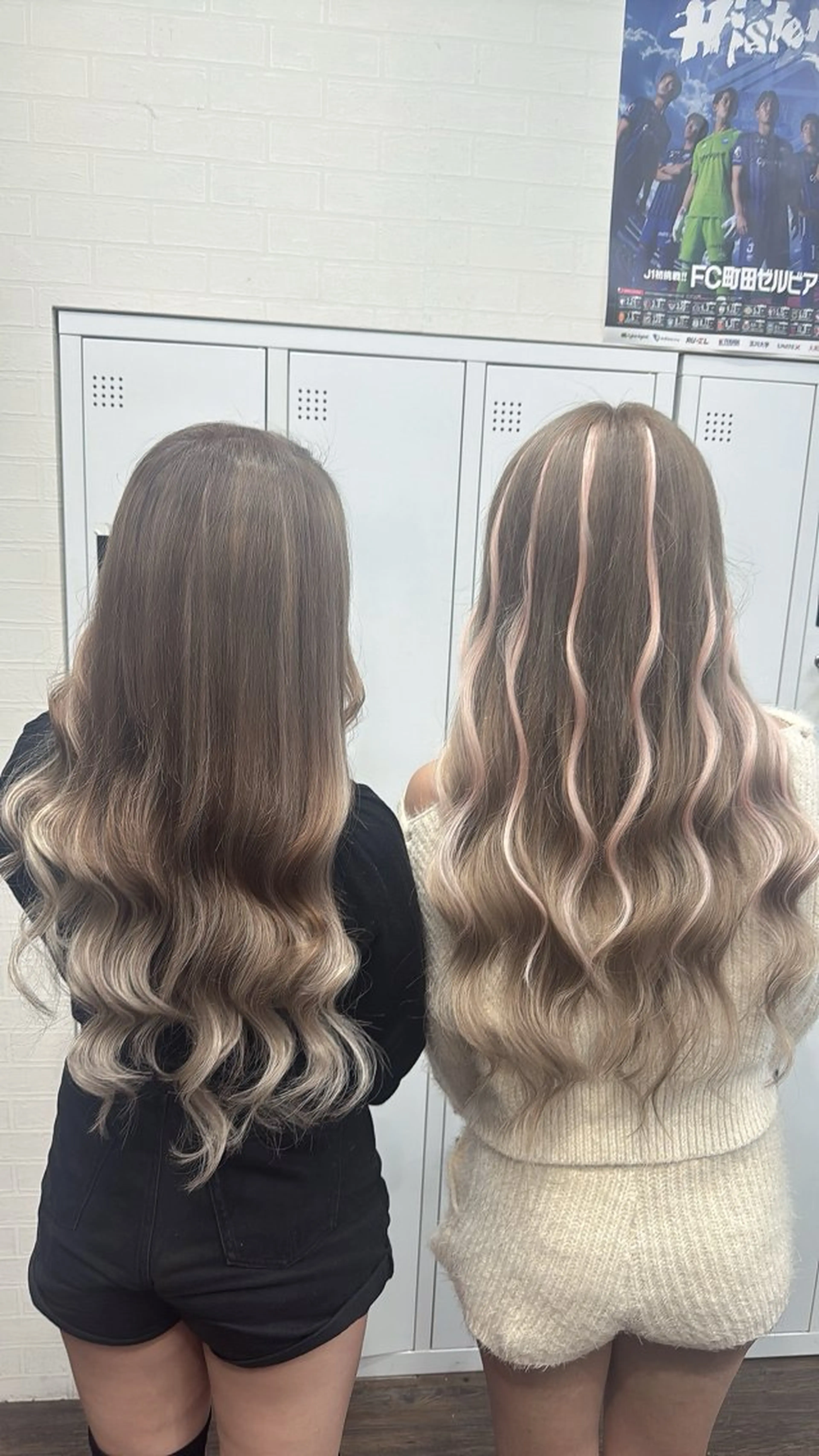 ロング apollo 横浜所属・横浜🦋ハイトーン 🫐耳つぼジュエリーのヘアスタイル