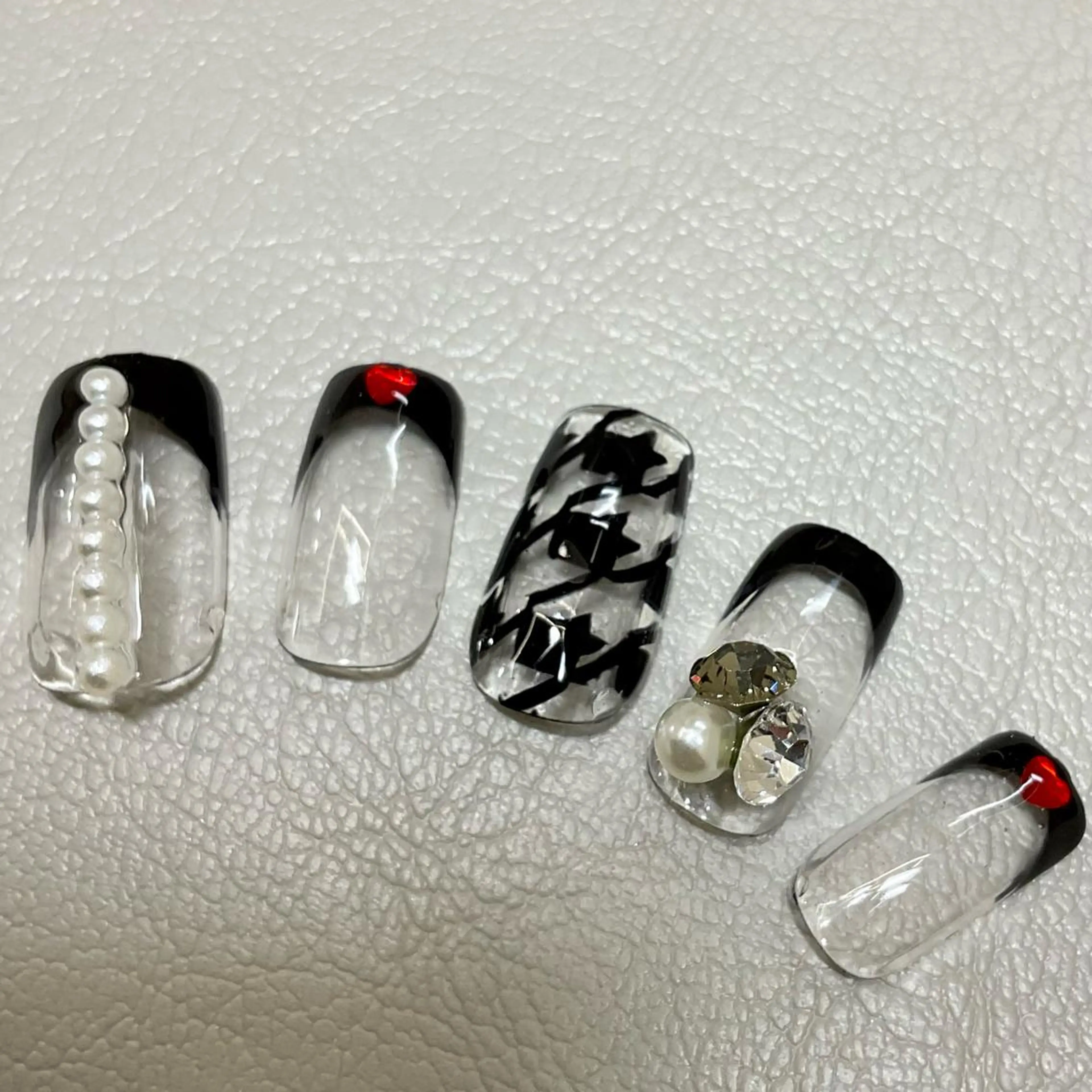 ネイル nail Eclat所属・志賀野 美喜のネイルデザイン