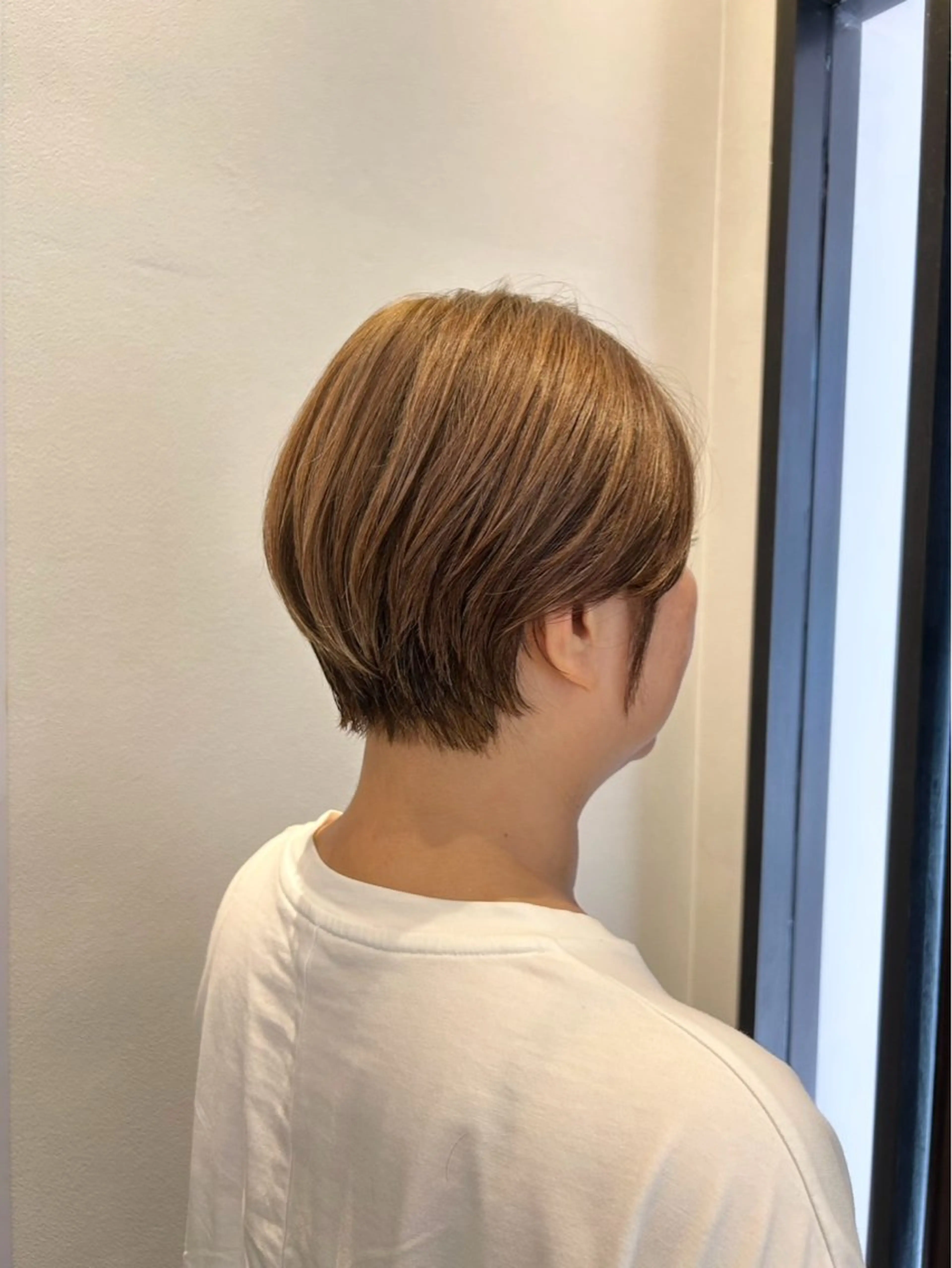 ショート 中野 栞里のヘアスタイル