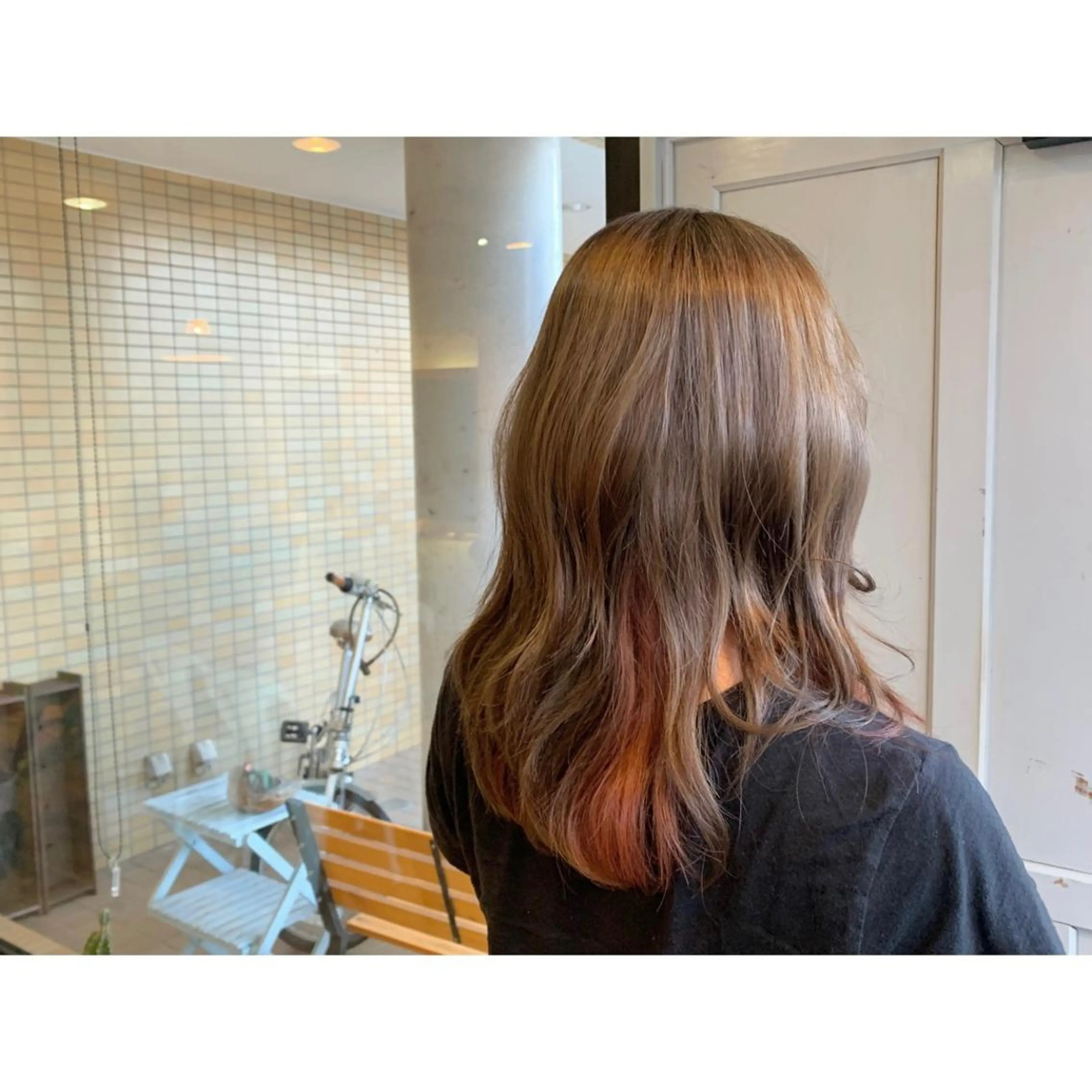 ロング カラー ベージュカラー ピンクカラー レッドカラー ヘアカラー トリートメント ツキダテ ユイのヘアスタイル