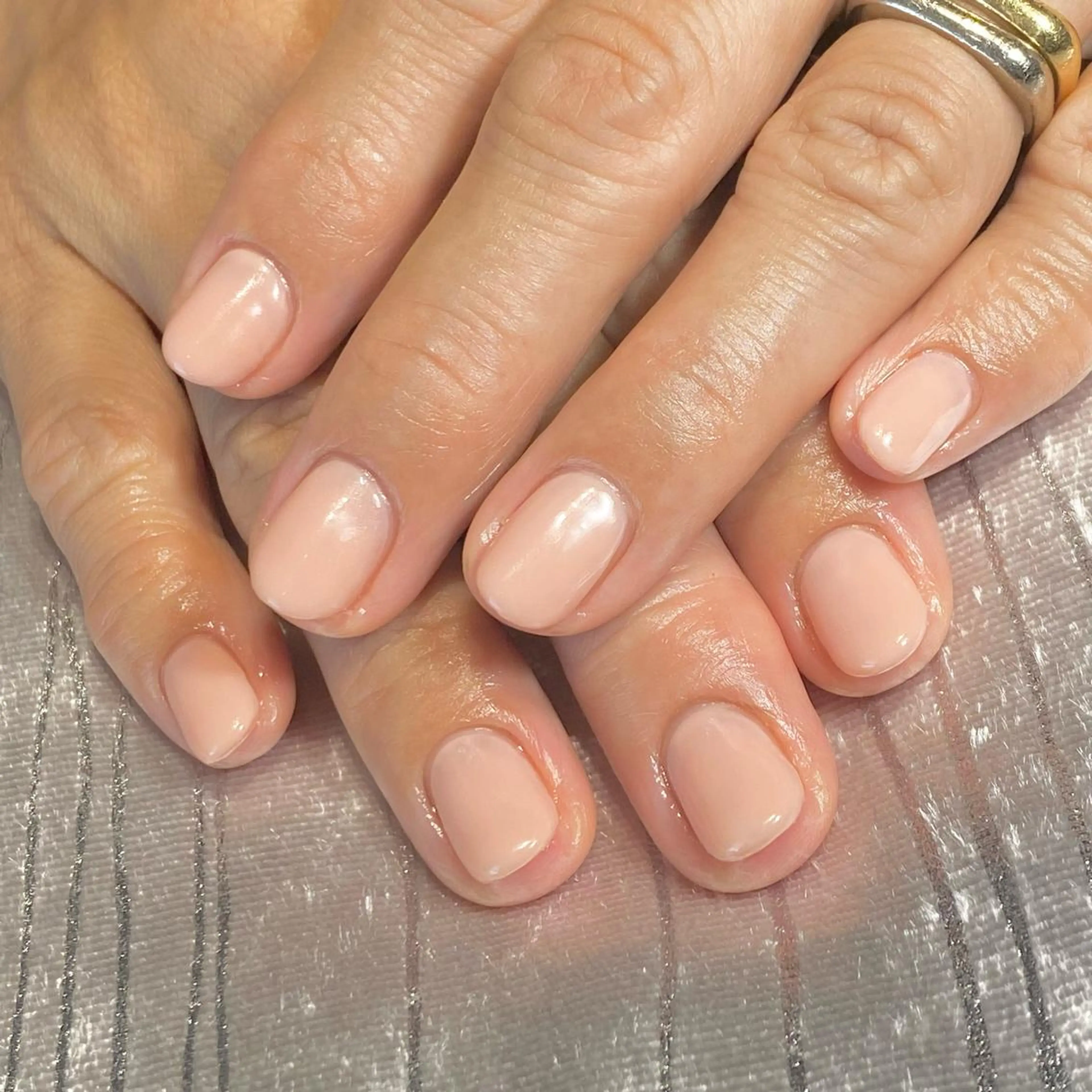 ネイル Flore (フロール)の眉毛・アイブロウイメージ