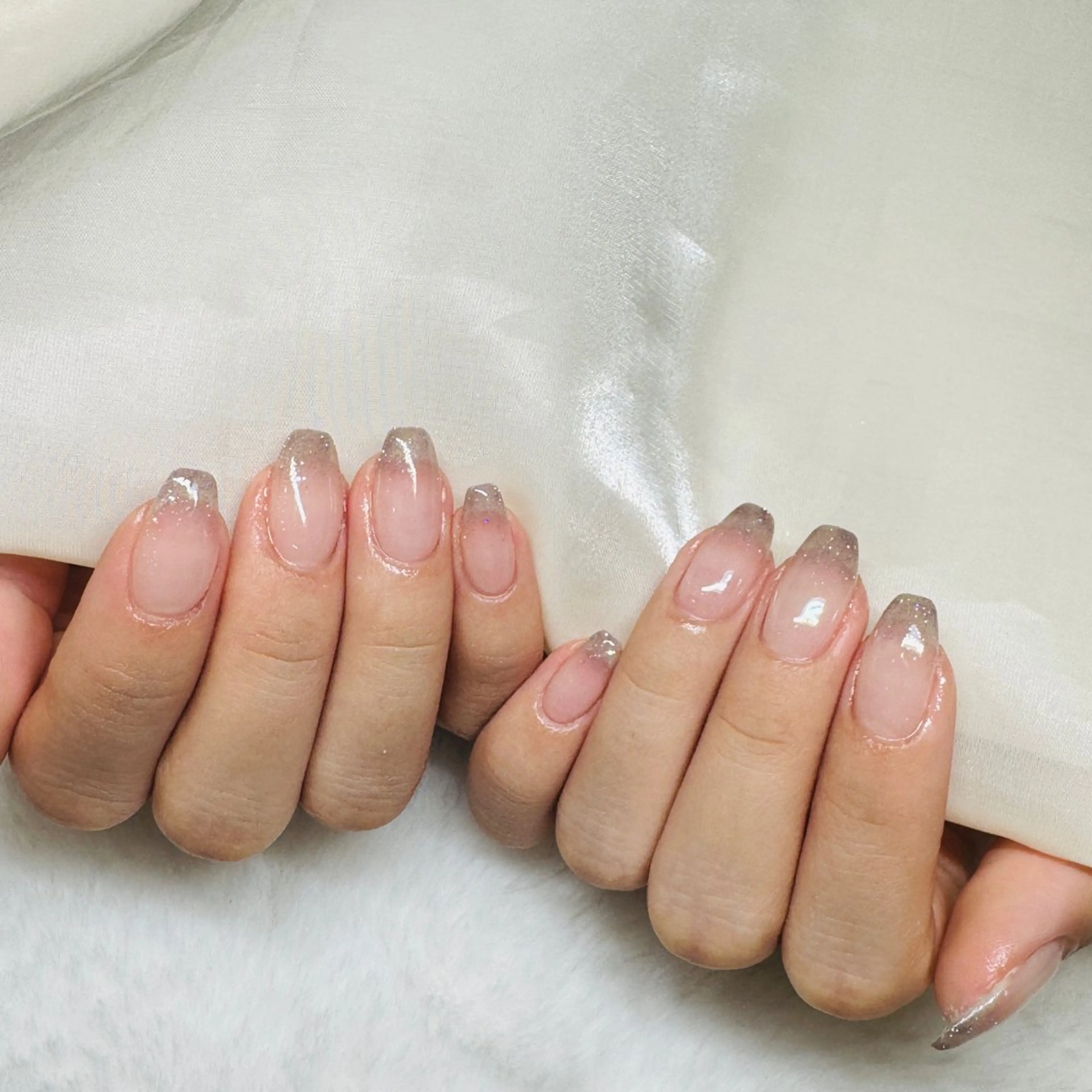 🍒ハンド👐🏻ラメグラデーション💕 (新規ジェルオフ無料)の写真