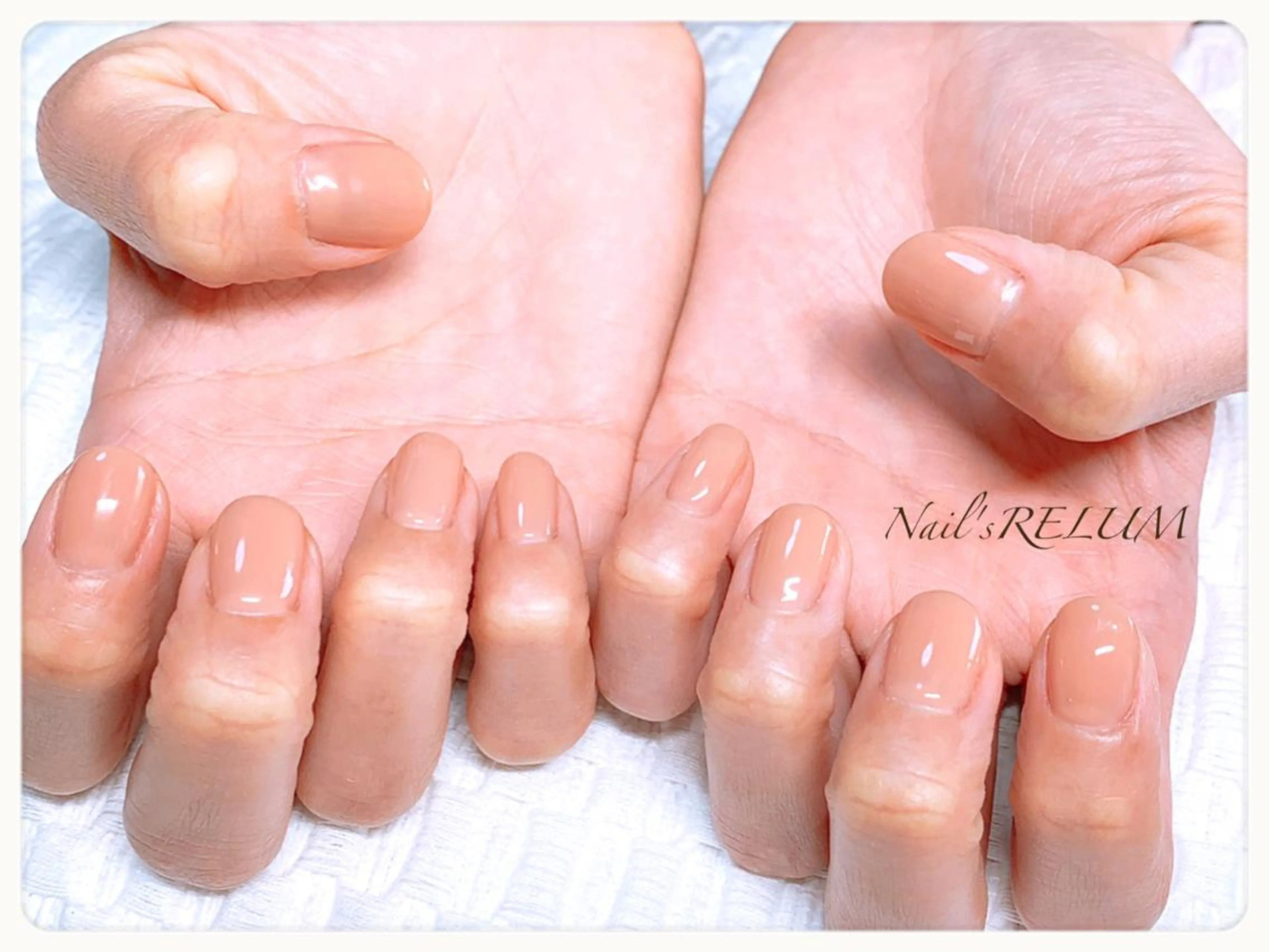 ネイル ハンドネイル THECOLORS所属・近貞 莉奈のネイルデザイン