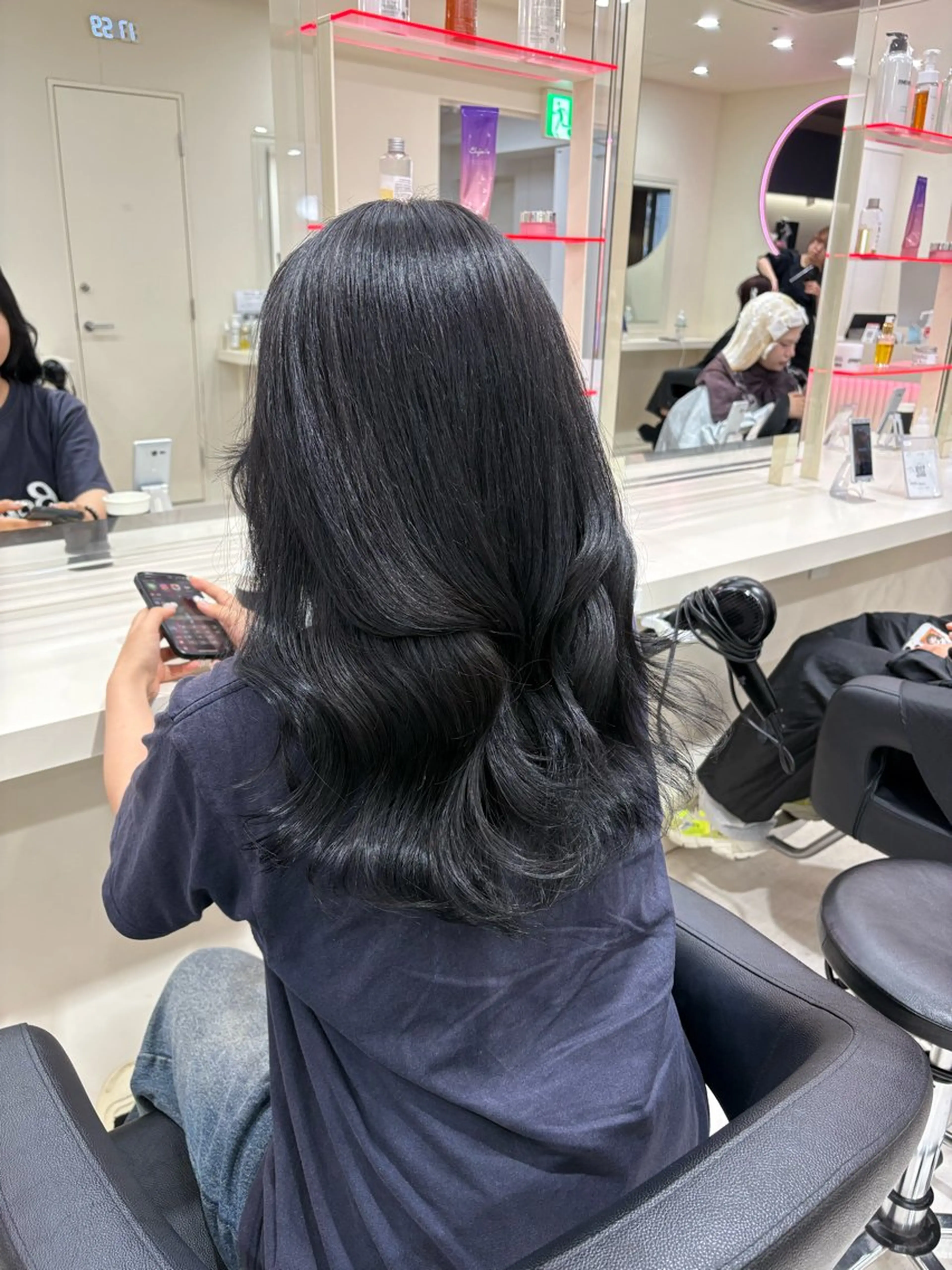 セミロング カラー ヘアアレンジ ヘアカラー 💟RINNA 艶カラー💟のヘアスタイル