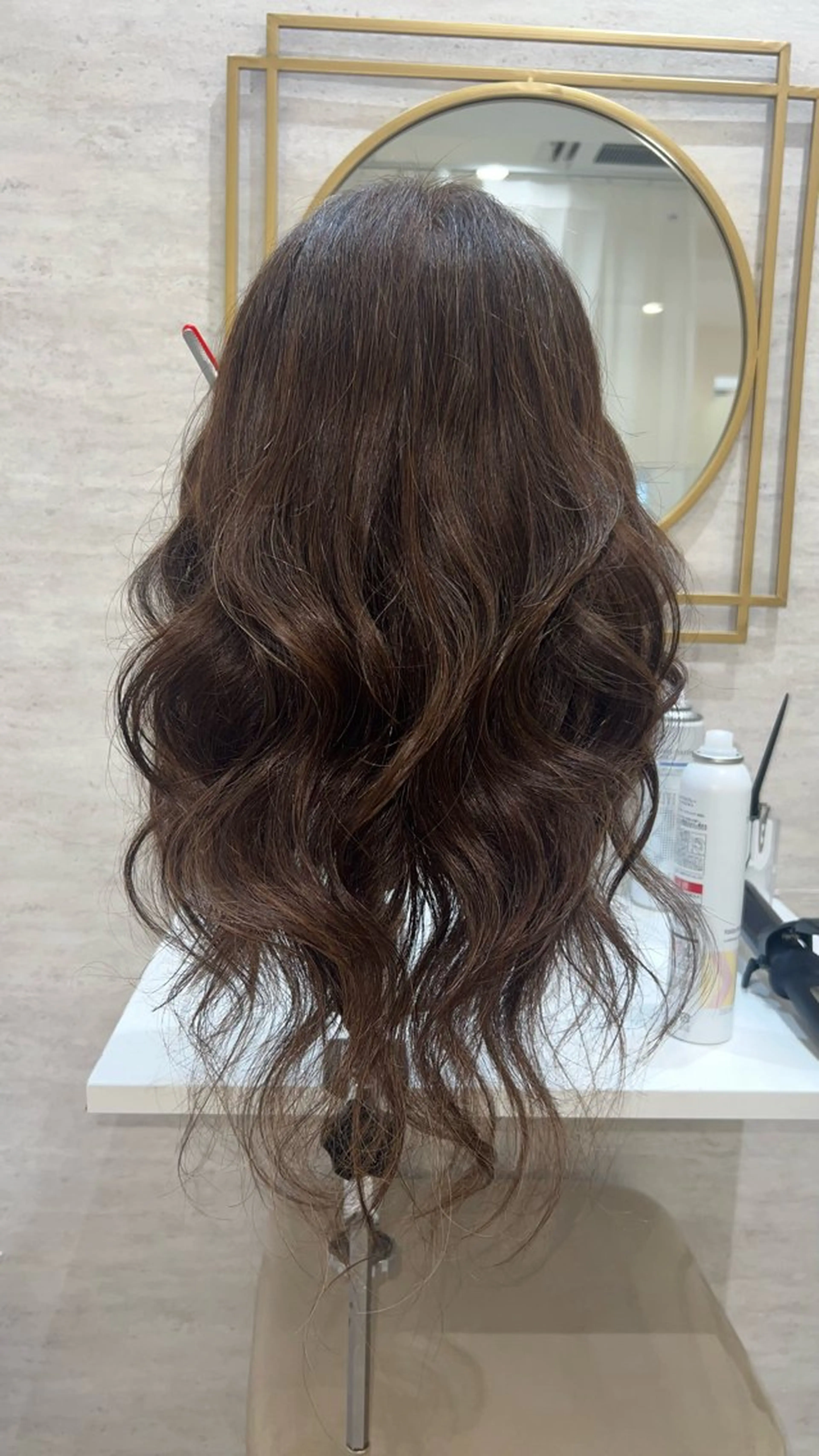 ロング Hitomi/ 練習モデル募集中のヘアスタイル