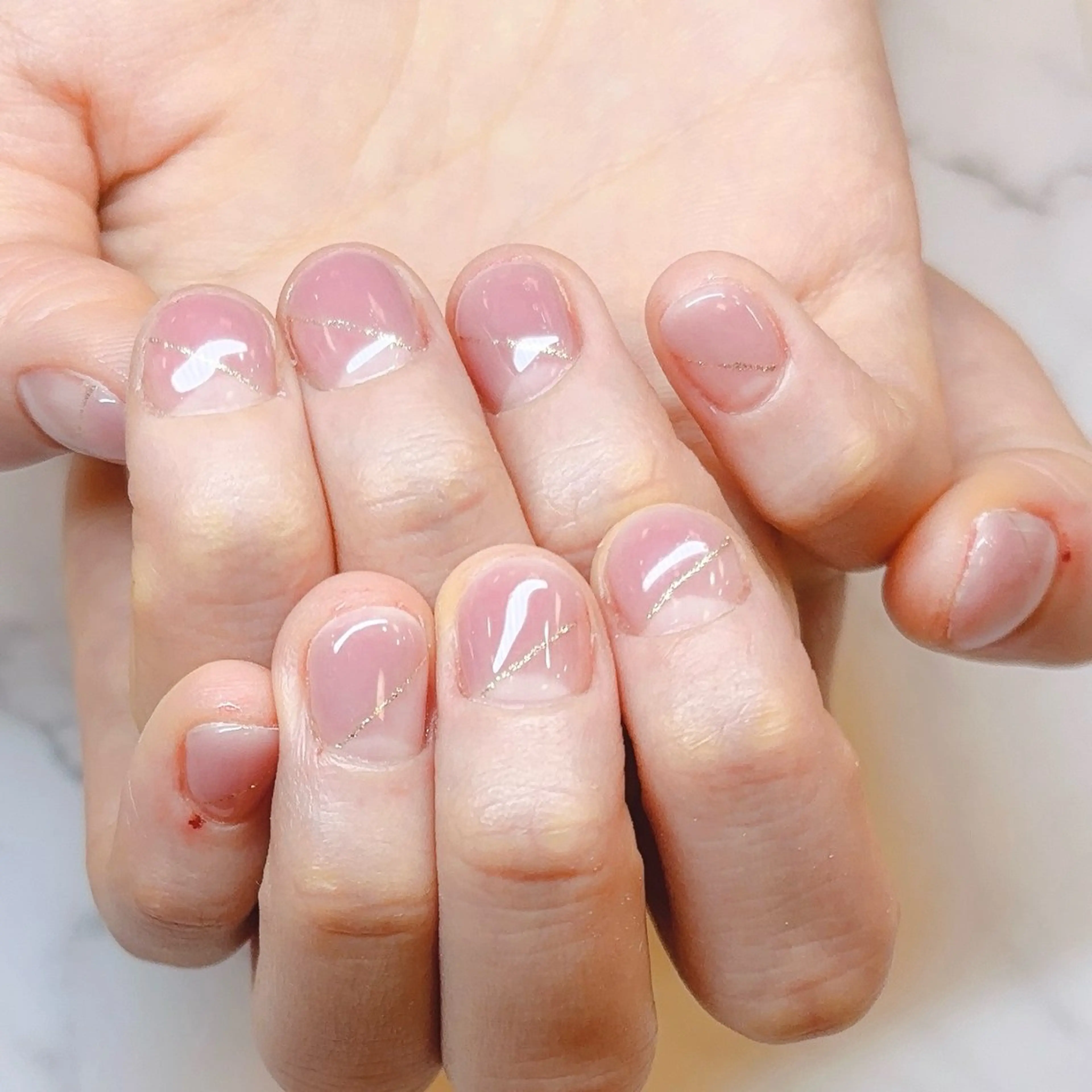 ネイル フレンチネイル ラメ(グリッター) 斜めフレンチ Cravo miyuのネイルデザイン