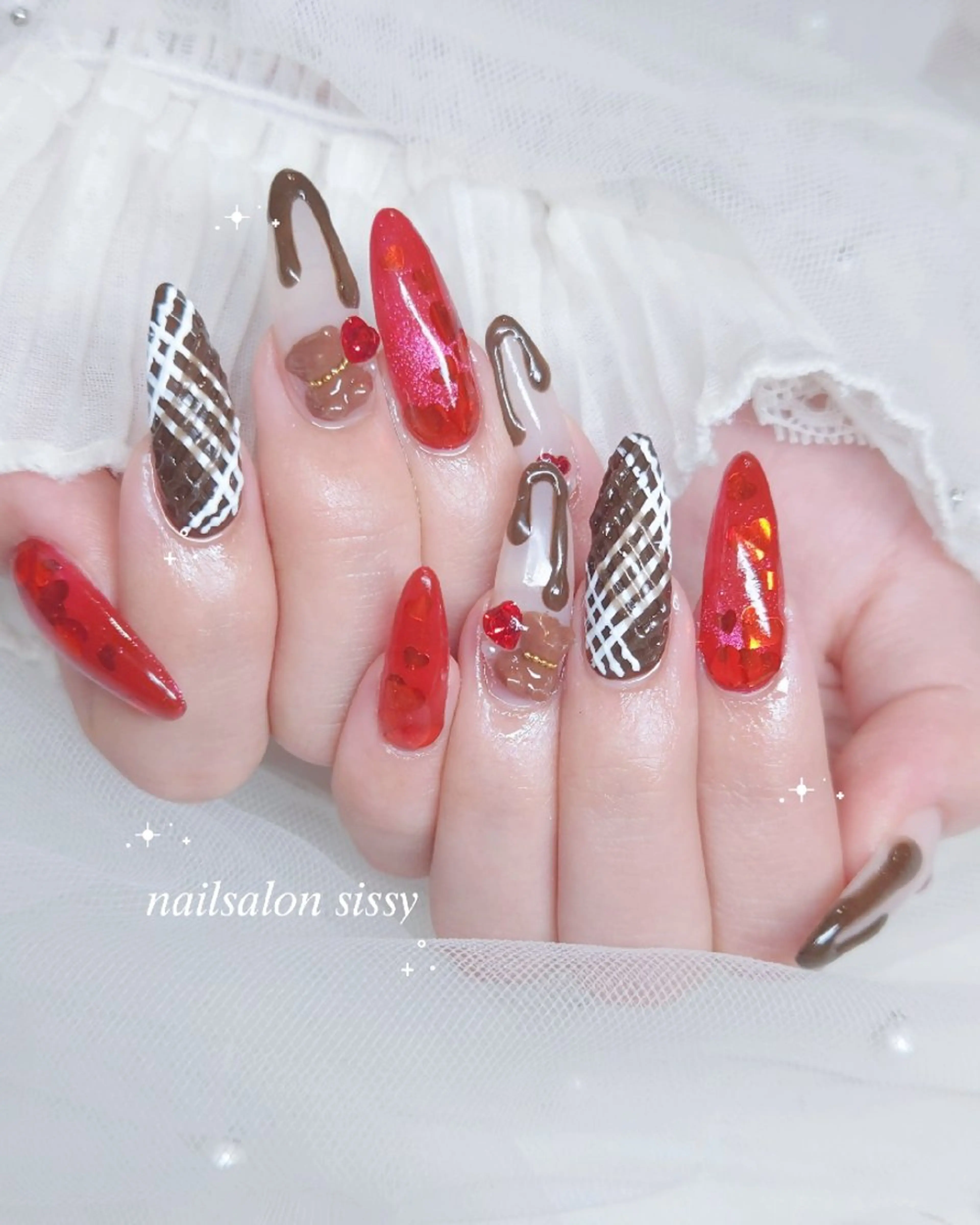 ネイル バレンタイン ハンドネイル nailsalon sissy所属・sissy hatsuneのネイルデザイン