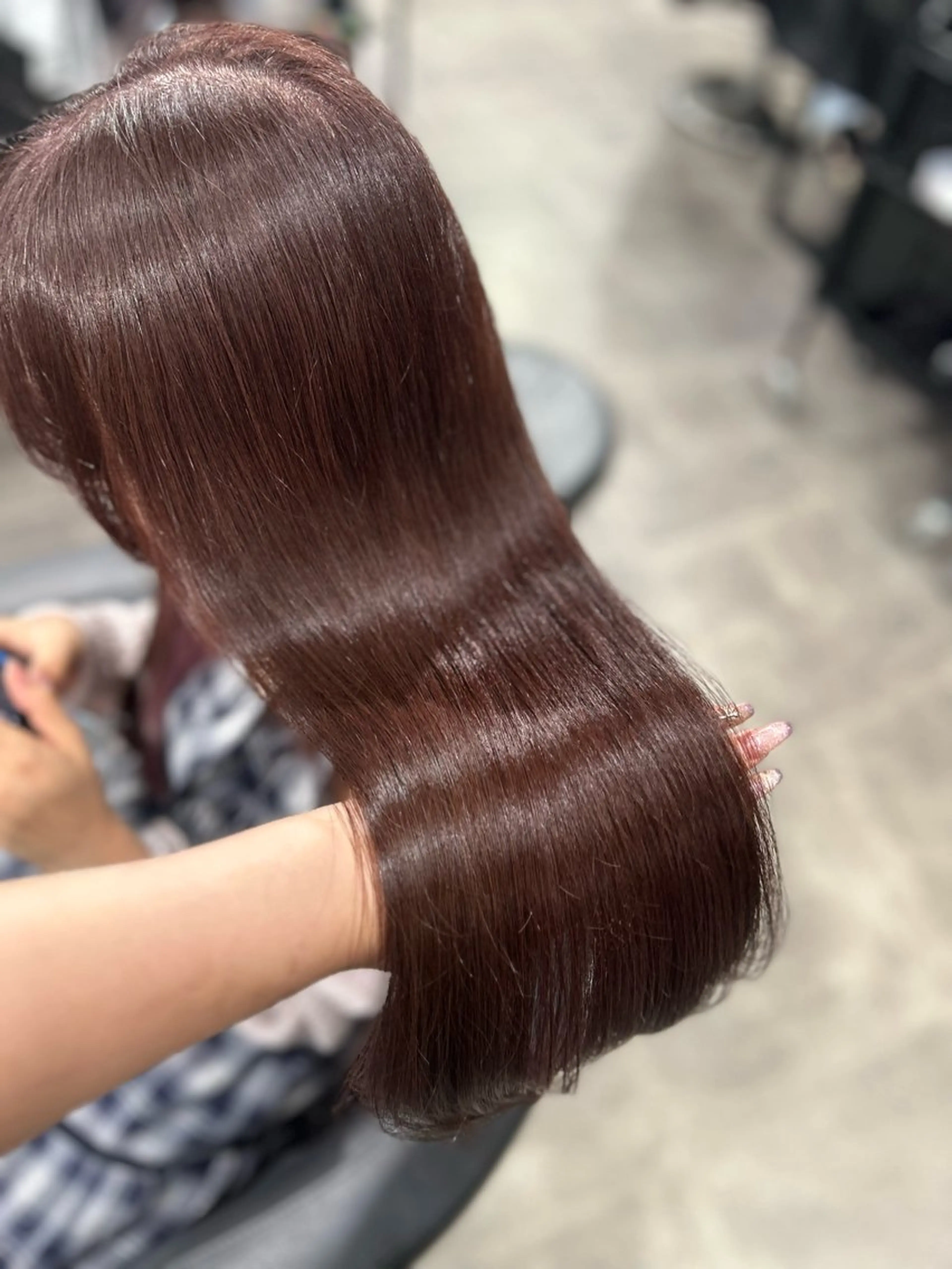 ロング カラー ヘアアレンジ ヘアカラー トリートメント ヘッドスパ ヘアセット 💎韓国/ レイヤー カット/ 暖色🫧のヘアスタイル