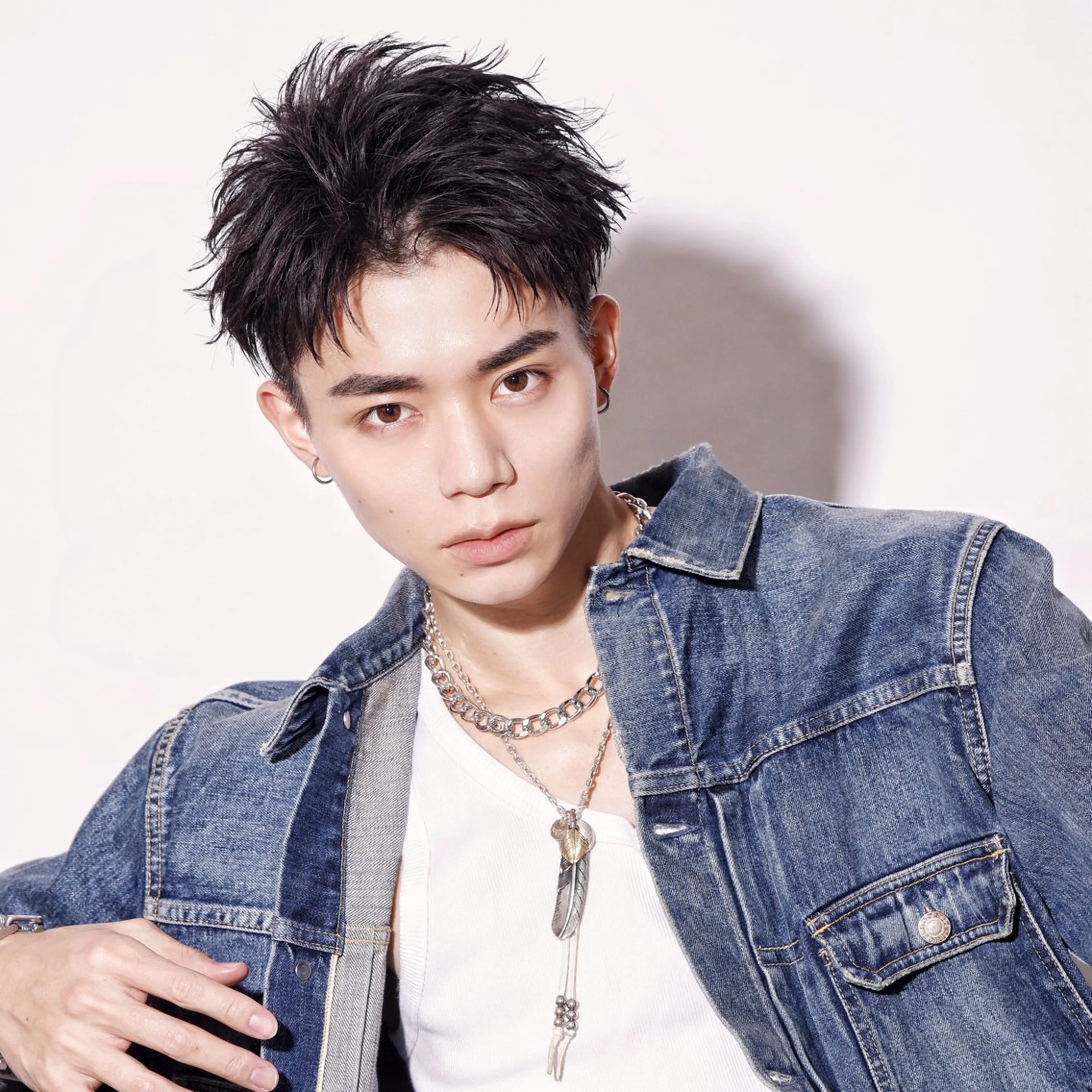 メンズ アイブロウ アップバング メンズパーマ ツーブロック 刈り上げ 眉カット カット 渋谷メンズ特化 佐橋世奈のヘアスタイル