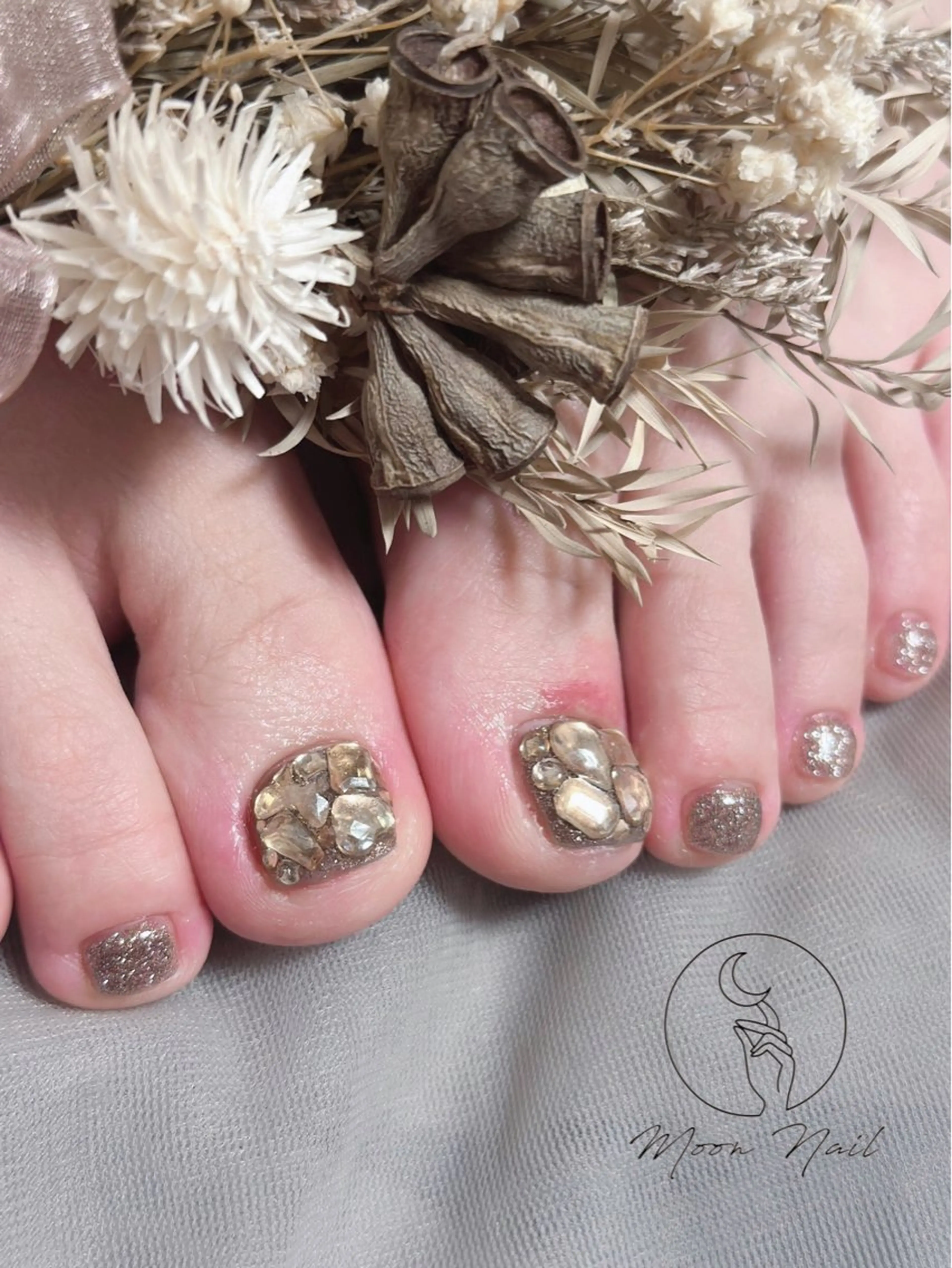 ネイル フットネイル Moon  Nail /栄　大須のネイルデザイン