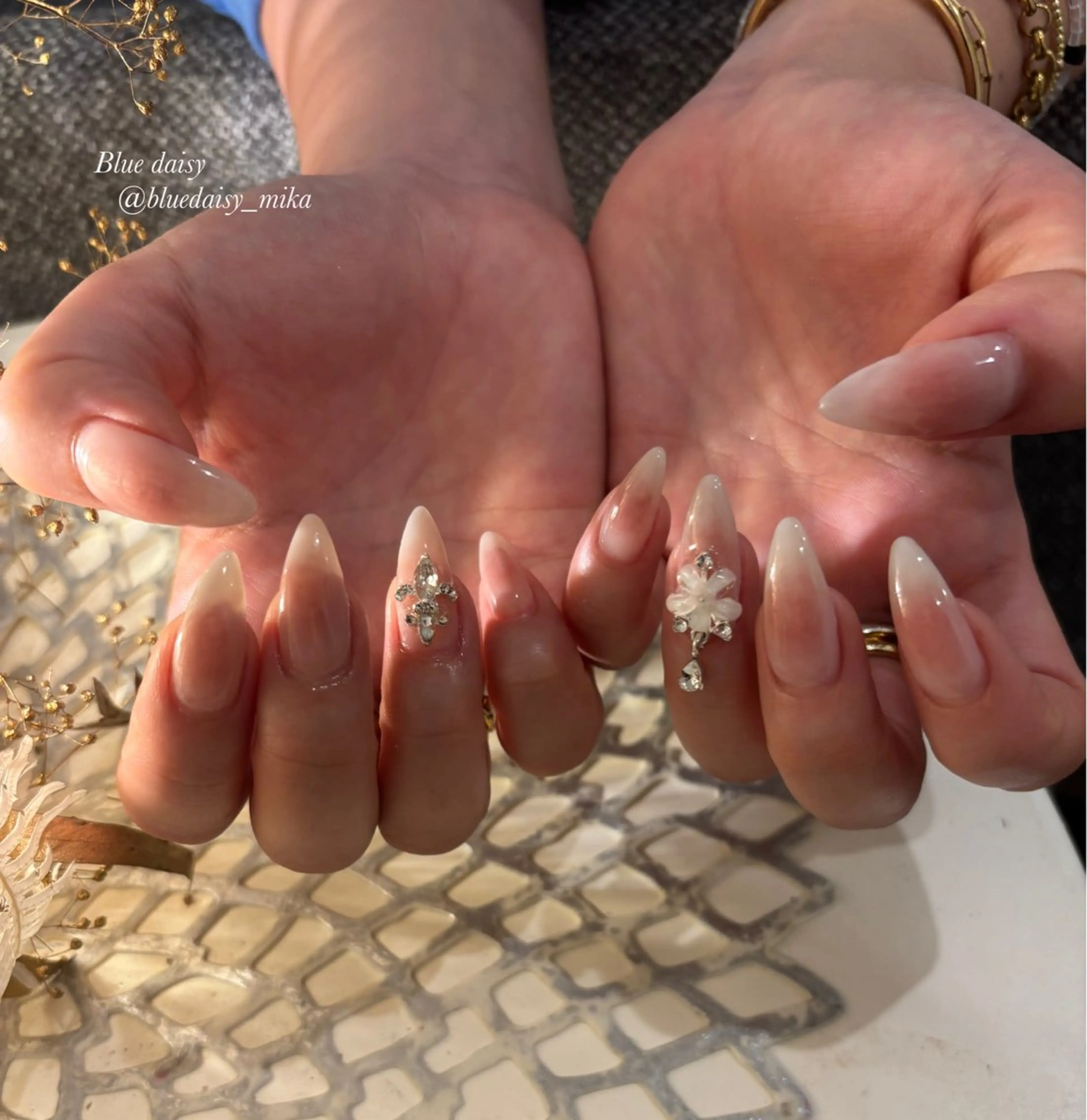ネイル チークネイル ハンドネイル Blue　daisy　栄本店 【ブルーデイジー】所属・Blue daisy 栄本店のネイルデザイン