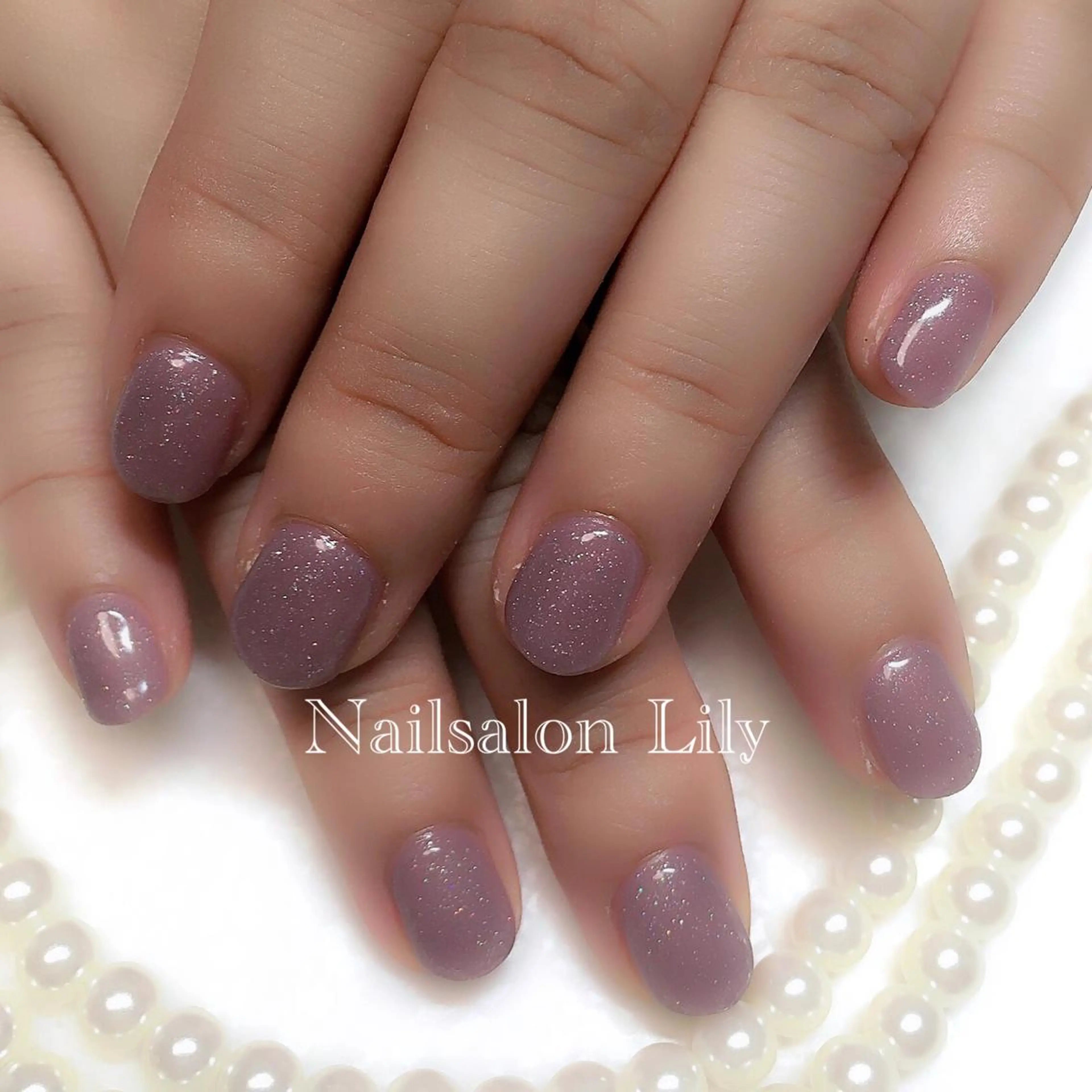 ネイル キラキラネイル ワンカラーネイル Nailsalon Lilyのネイルデザイン
