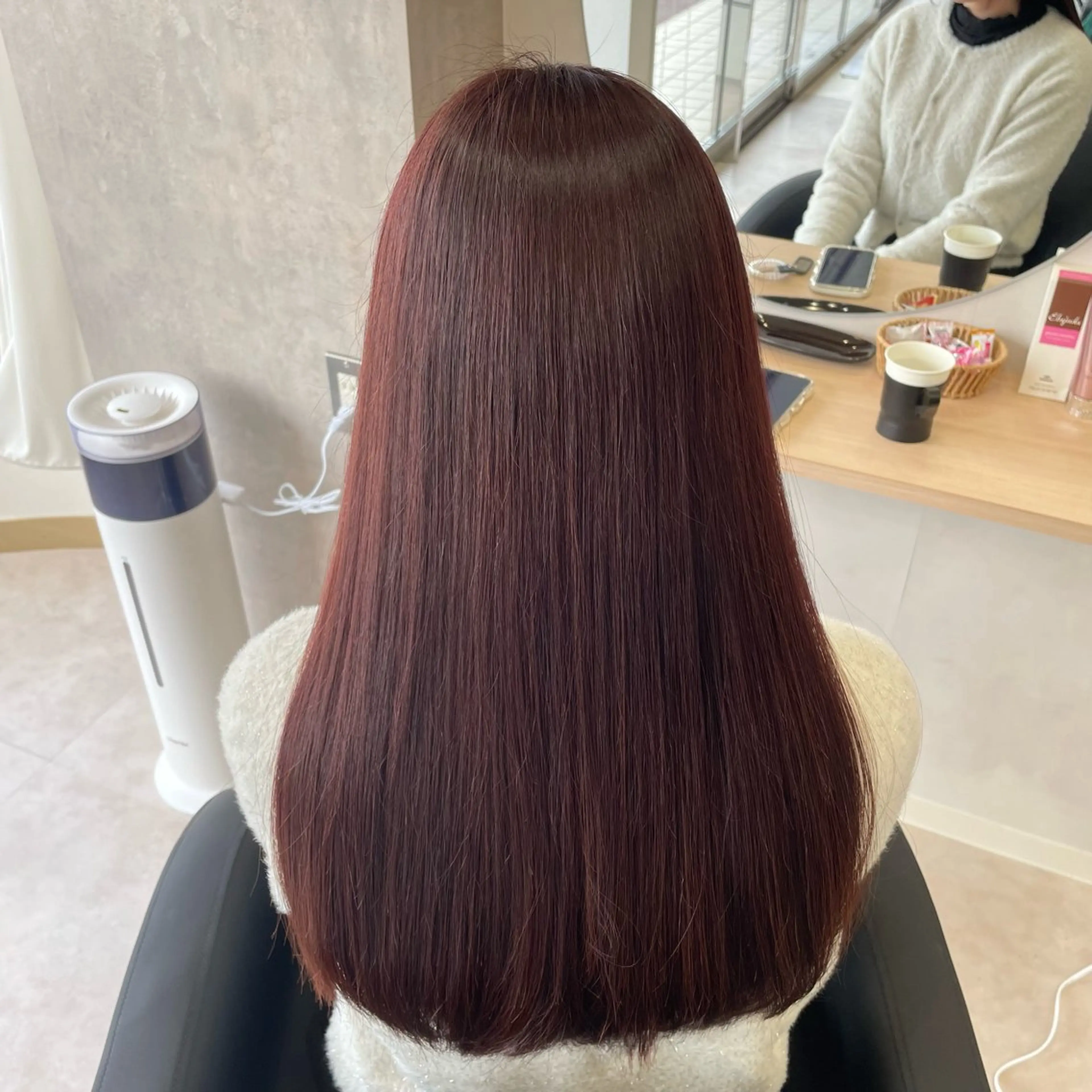 カラー イルミナカラー cyaco g所属・大原 望愛のヘアスタイル