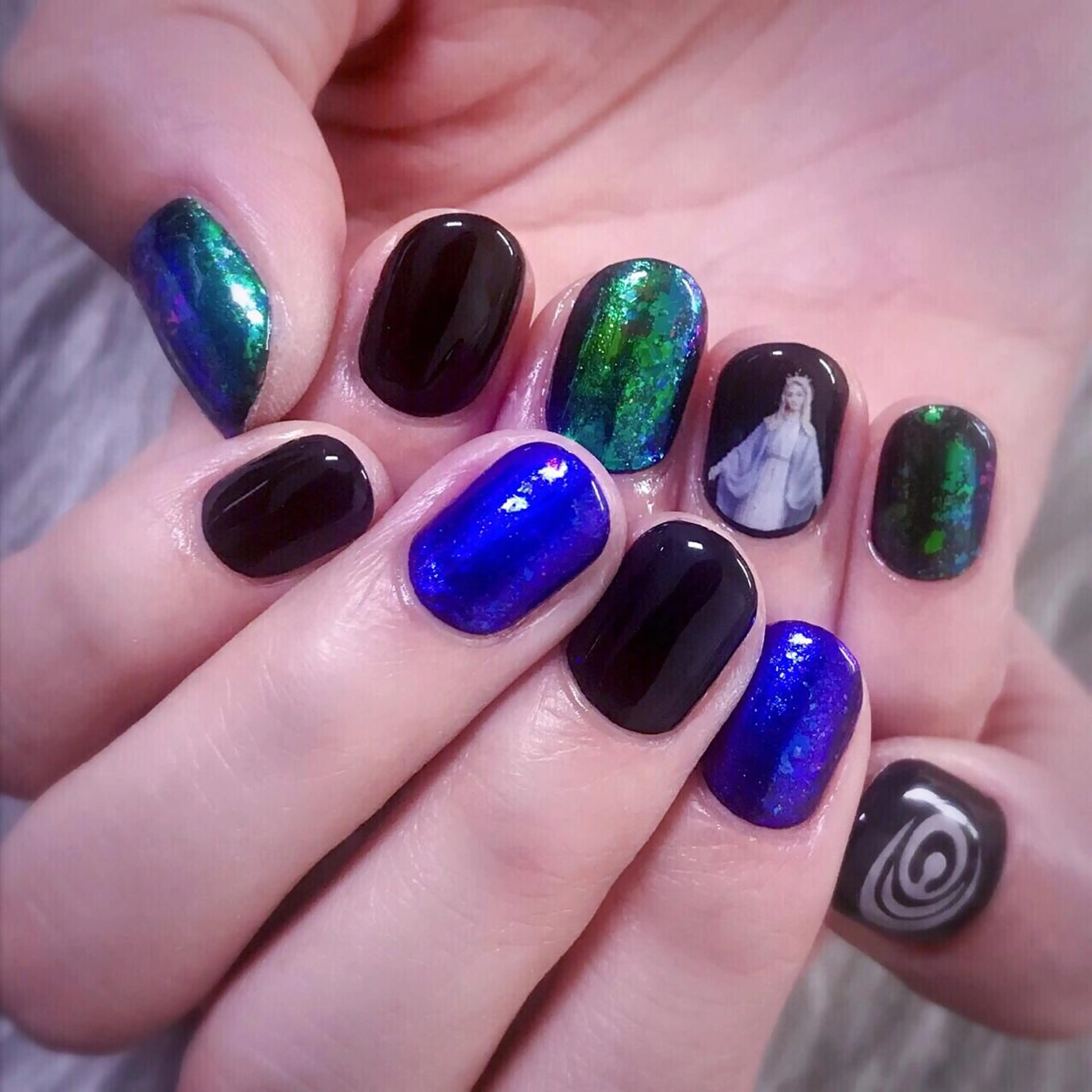 ネイル NOIROUGE所属・NOI ROUGEのネイルデザイン