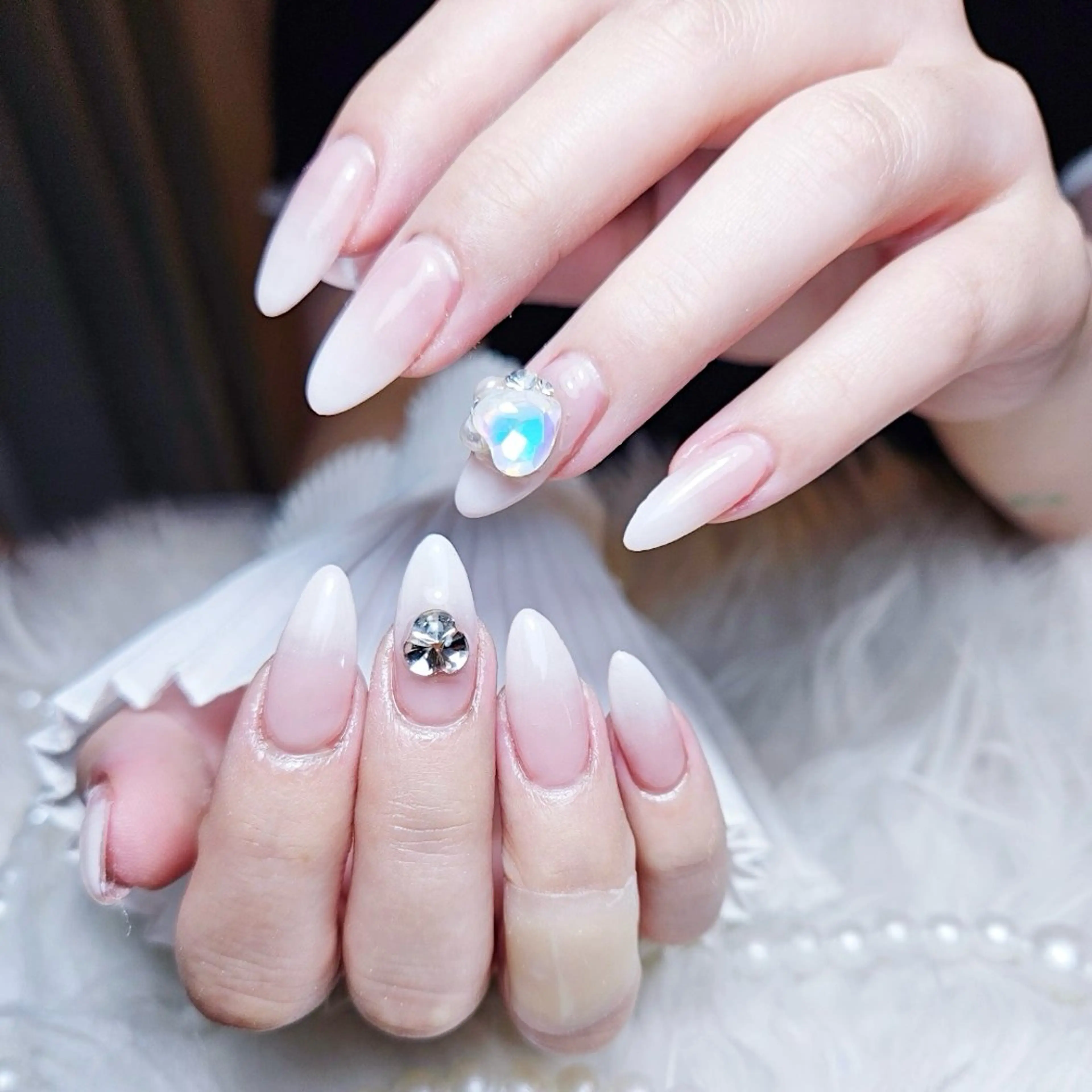 ネイル ハンドネイル 🌈Yun nail hyejin💋のネイルデザイン